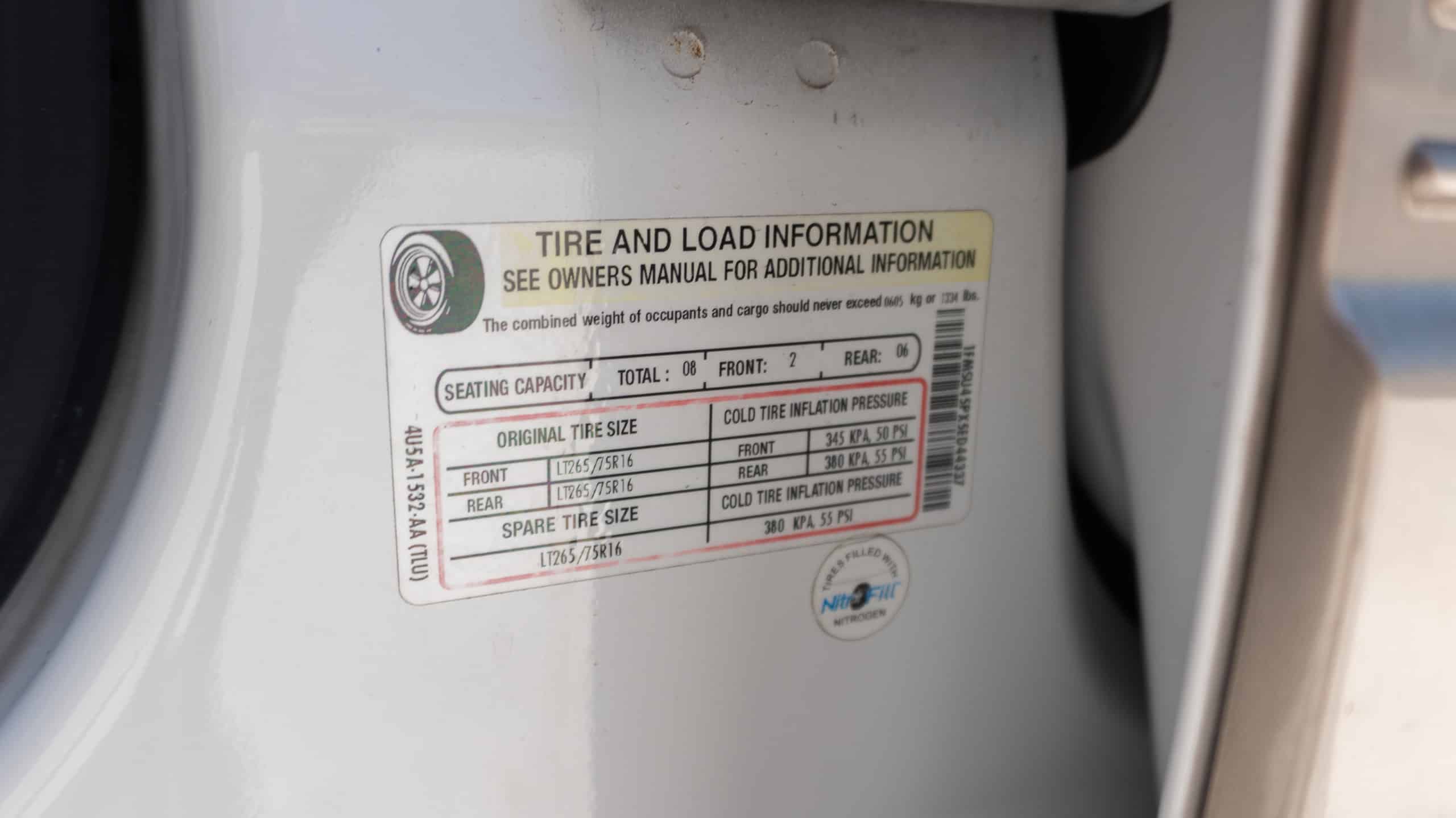 2005 Ford Excursion Eddie Bauer – 6.0L Turbo Diesel – Nicely Modified full