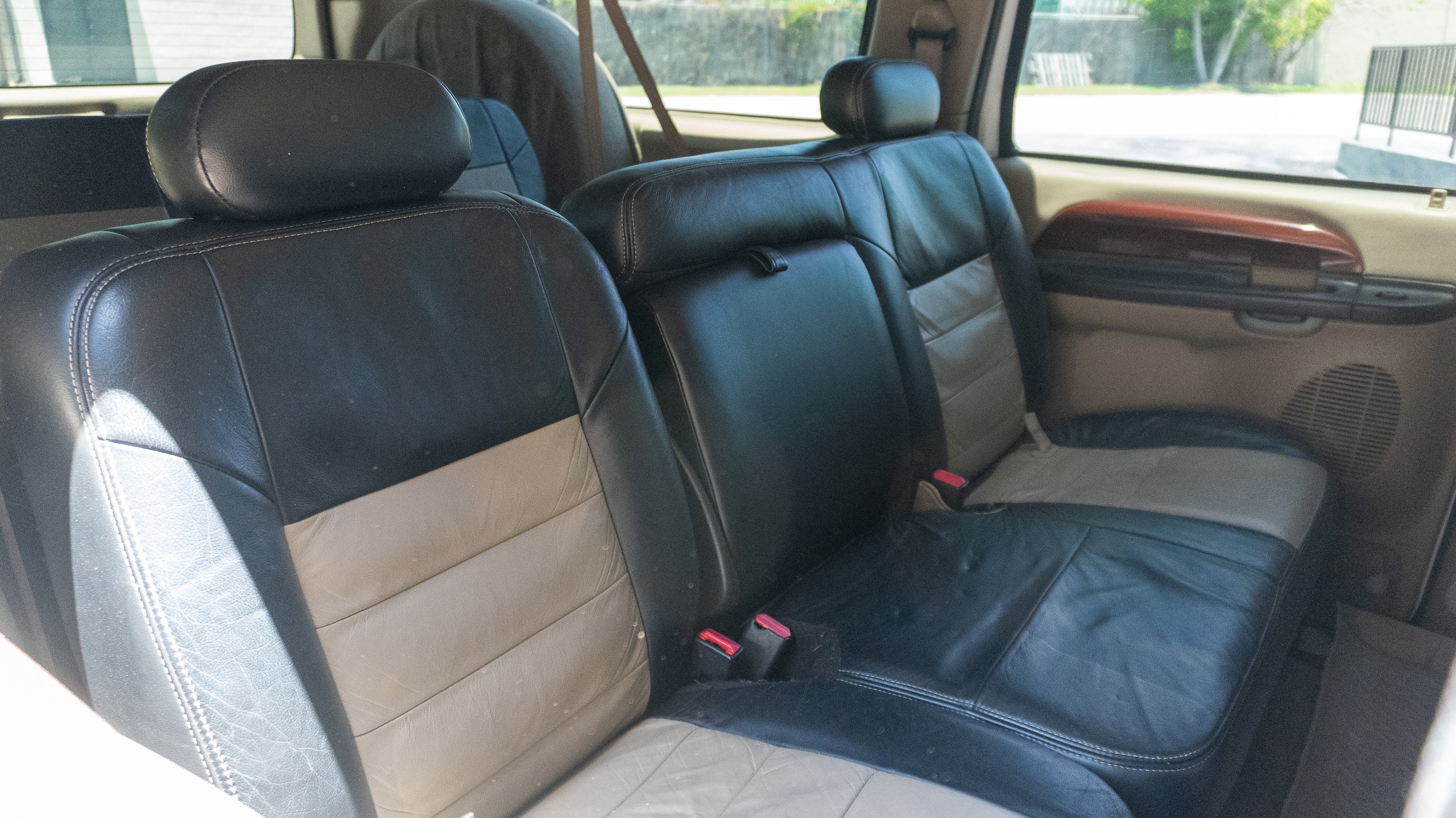 2005 Ford Excursion Eddie Bauer – 6.0L Turbo Diesel – Nicely Modified full