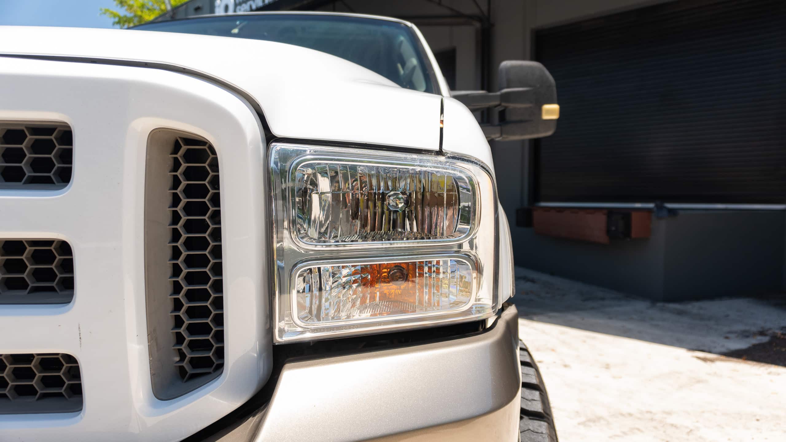 2005 Ford Excursion Eddie Bauer – 6.0L Turbo Diesel – Nicely Modified full