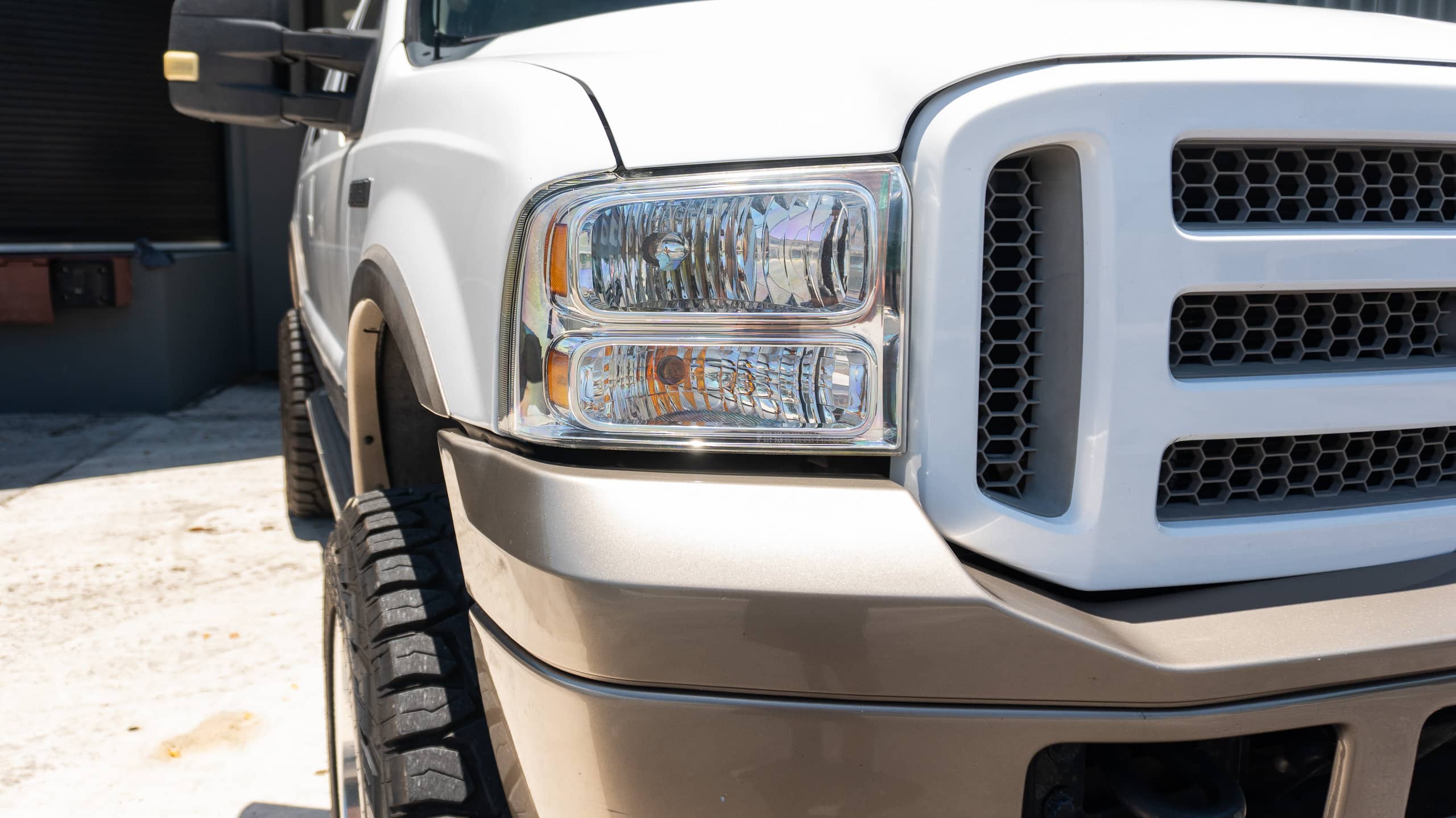 2005 Ford Excursion Eddie Bauer – 6.0L Turbo Diesel – Nicely Modified full
