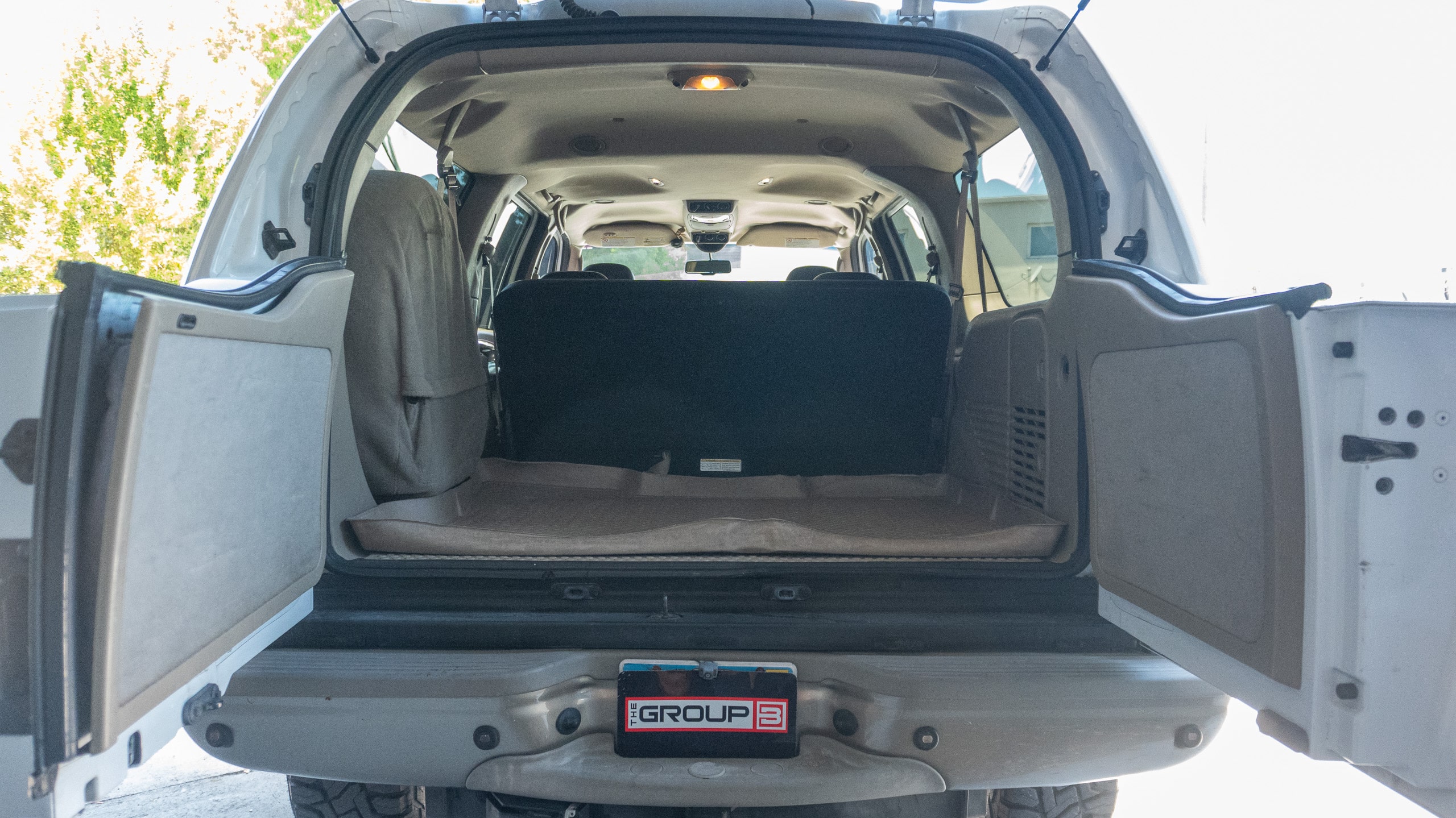 2005 Ford Excursion Eddie Bauer – 6.0L Turbo Diesel – Nicely Modified full