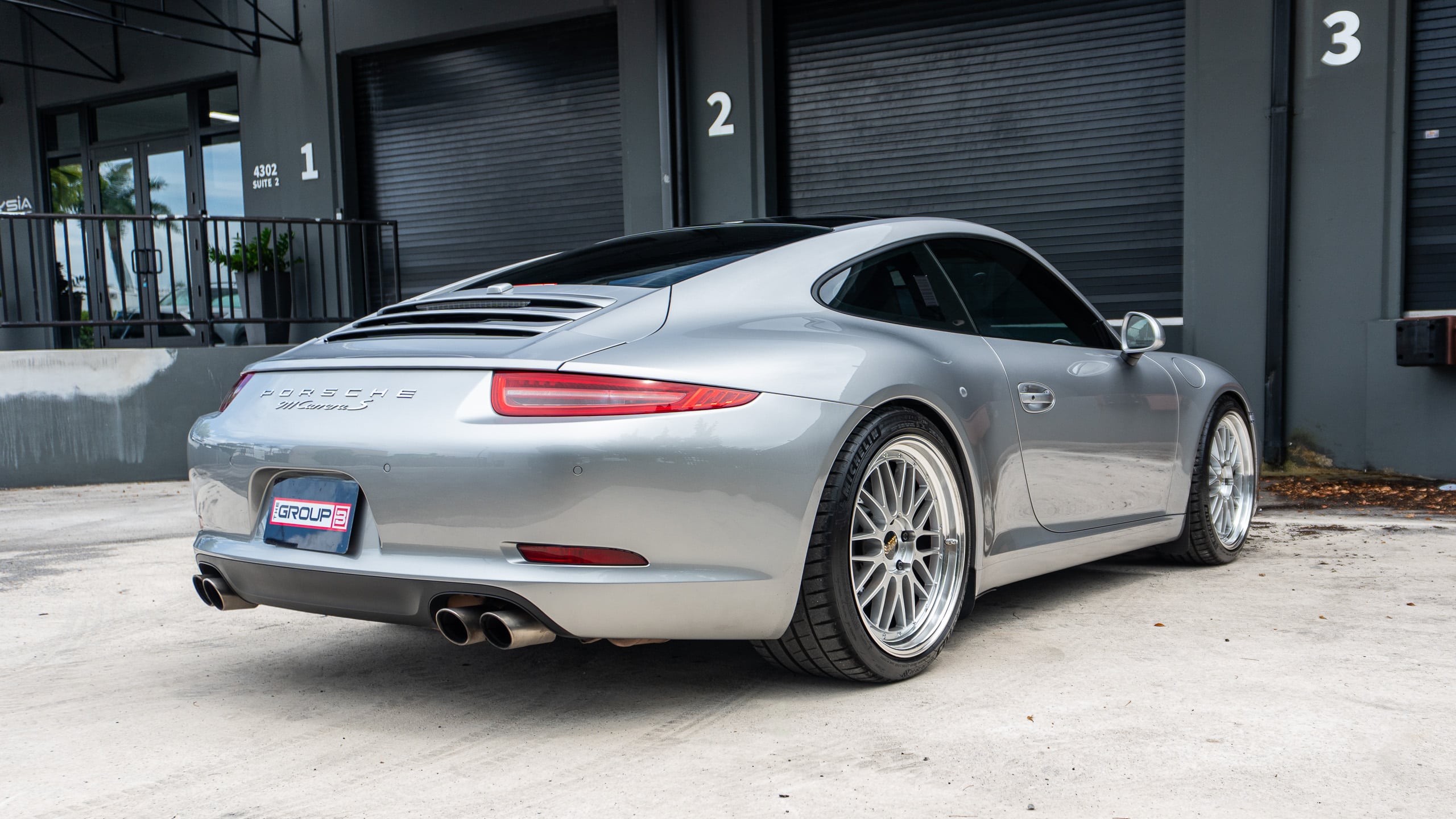 2016 Porsche 911 Carrera S Silver Metallic – 57k Miles – PDK – BBS LM’s – 400 Hp – CPO Extended Warranty full