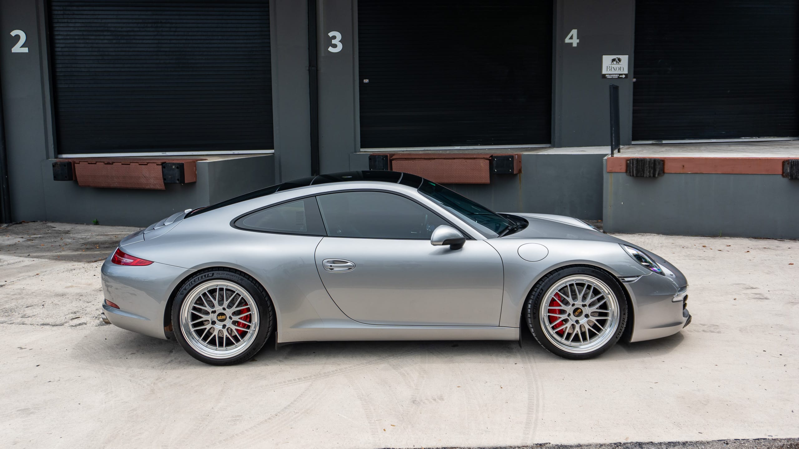 2016 Porsche 911 Carrera S Silver Metallic – 57k Miles – PDK – BBS LM’s – 400 Hp – CPO Extended Warranty full