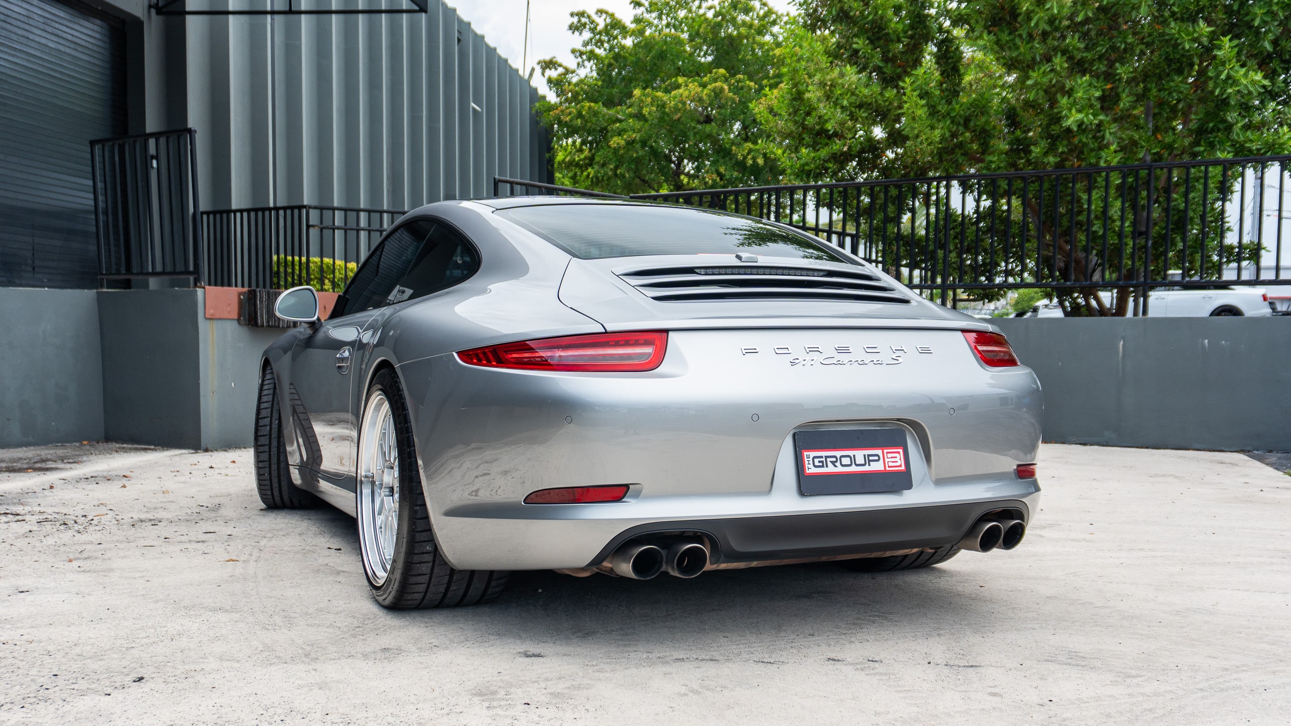 2016 Porsche 911 Carrera S Silver Metallic – 57k Miles – PDK – BBS LM’s – 400 Hp – CPO Extended Warranty full