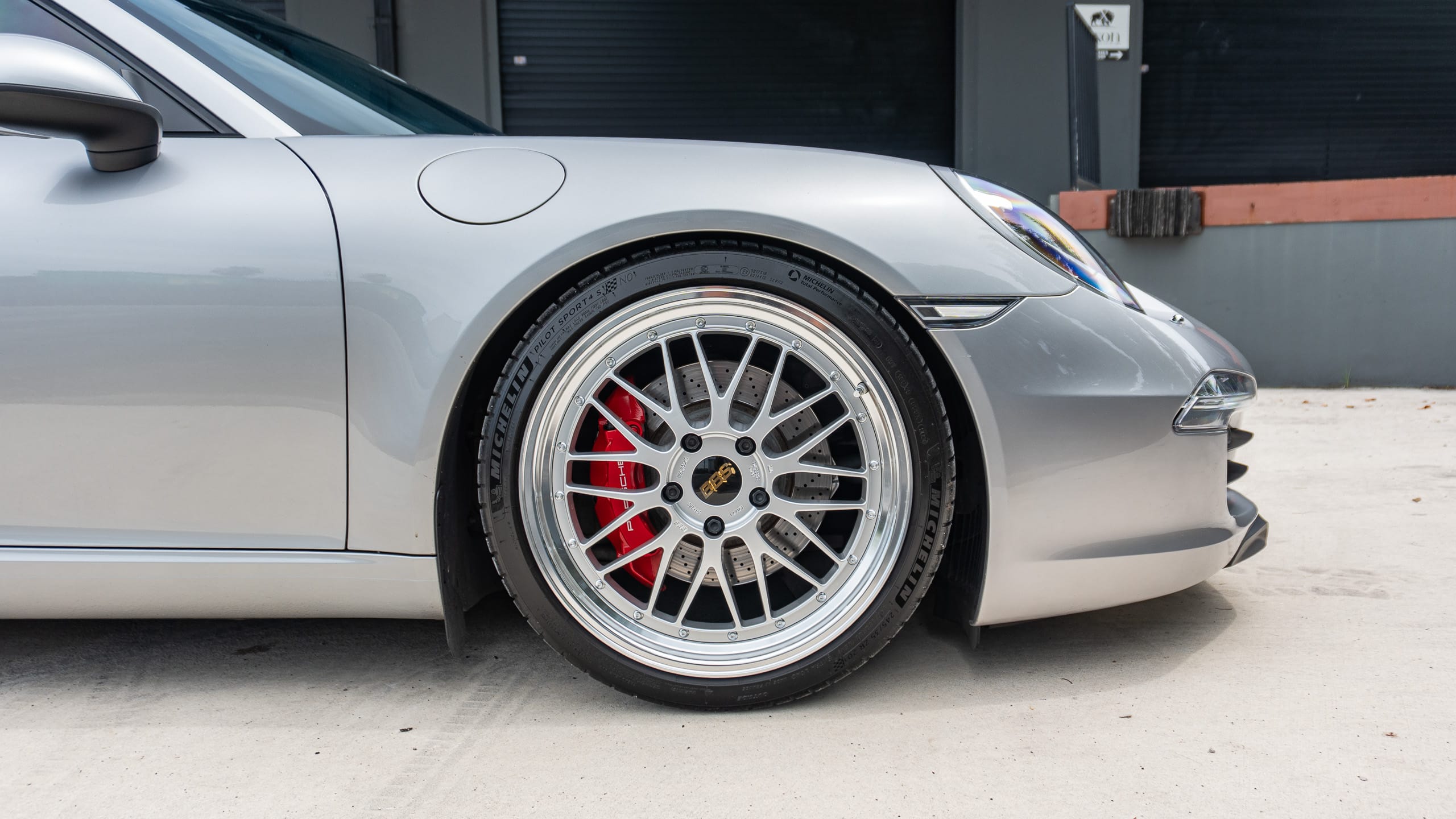 2016 Porsche 911 Carrera S Silver Metallic – 57k Miles – PDK – BBS LM’s – 400 Hp – CPO Extended Warranty full