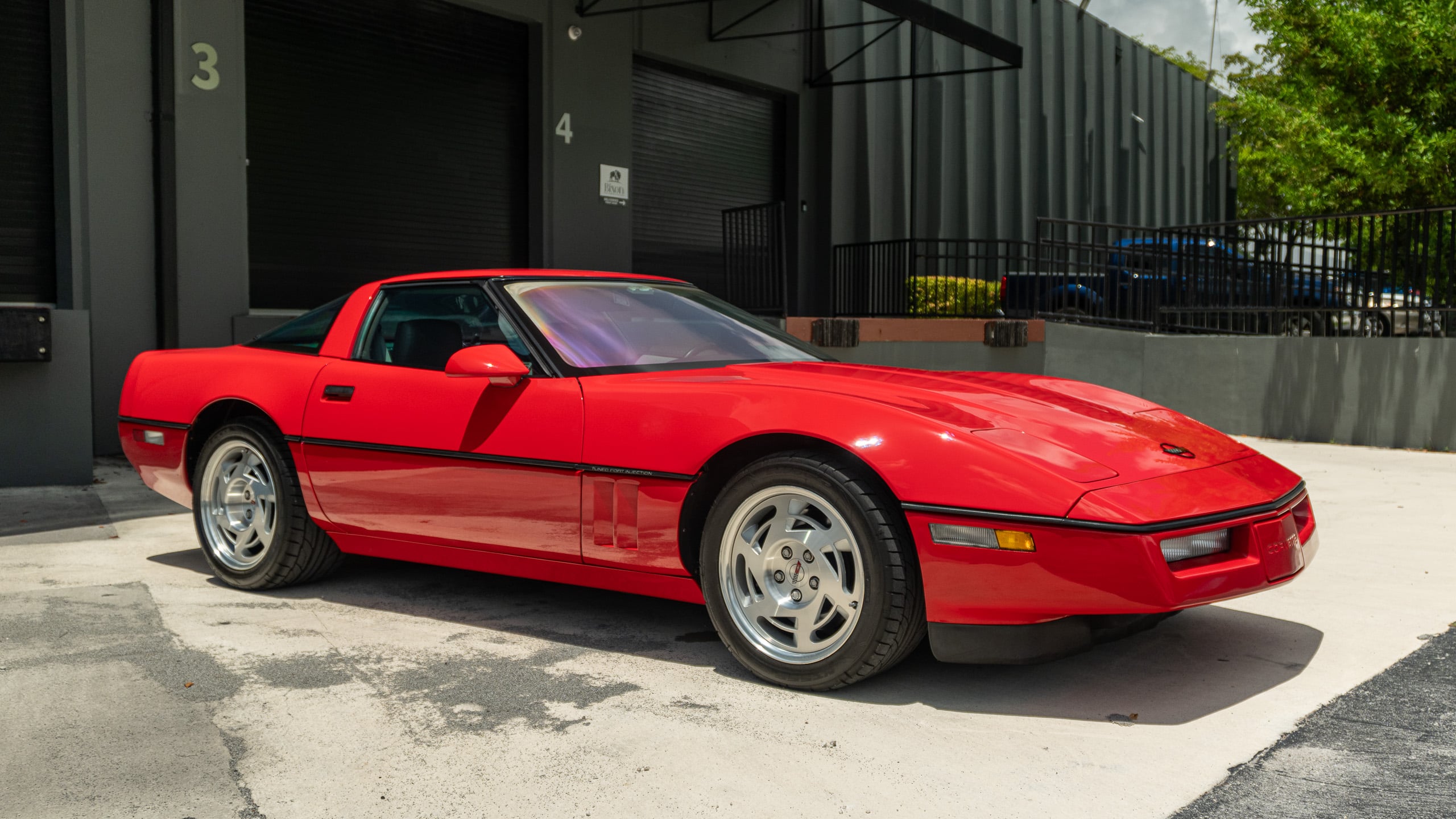 1990 Chevrolet Corvette ZR-1 28k Miles – $8000 in recent maintenance – Well Sorted -Extremely Clean Condition full