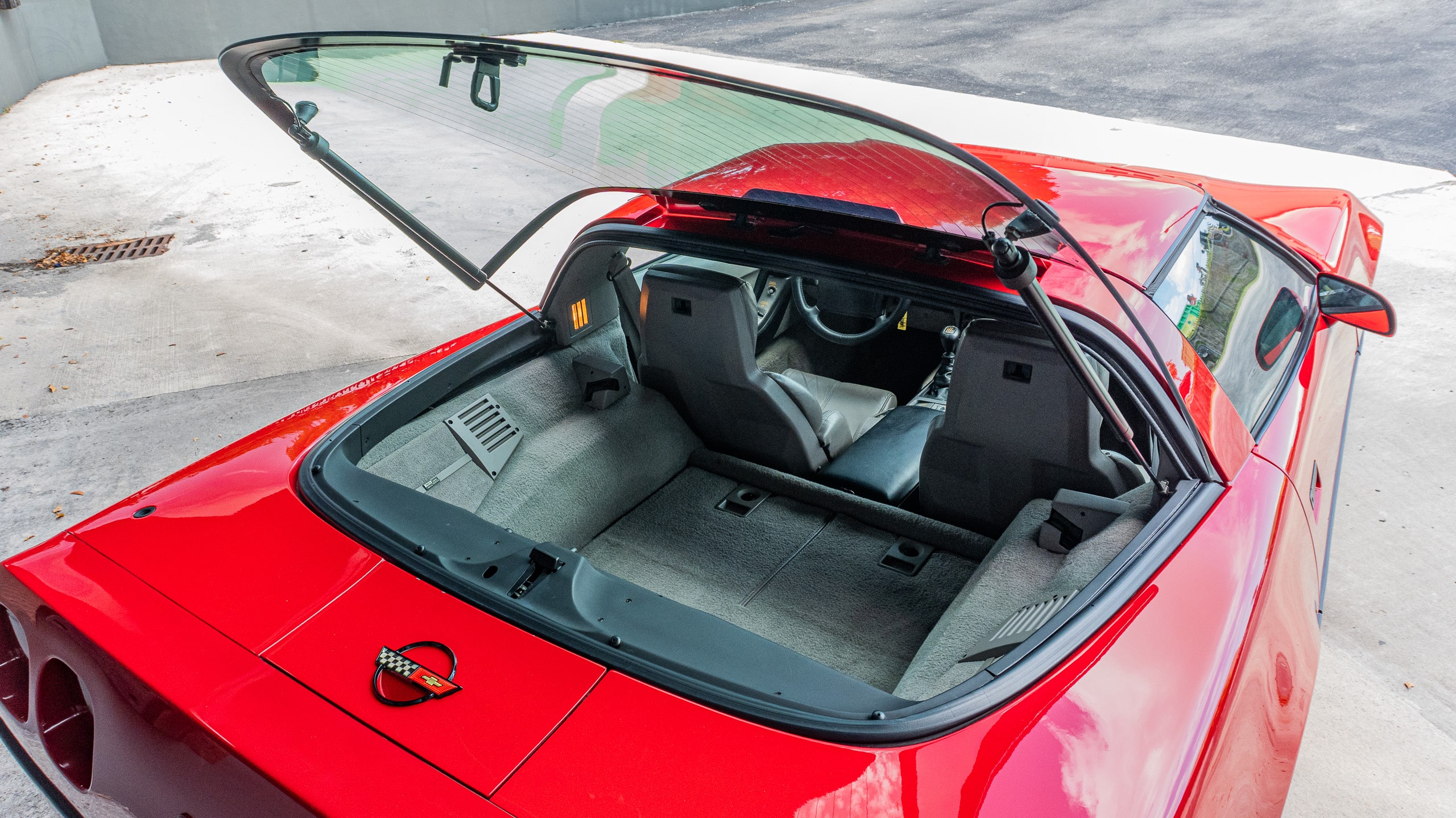 1990 Chevrolet Corvette ZR-1 28k Miles – $8000 in recent maintenance – Well Sorted -Extremely Clean Condition full