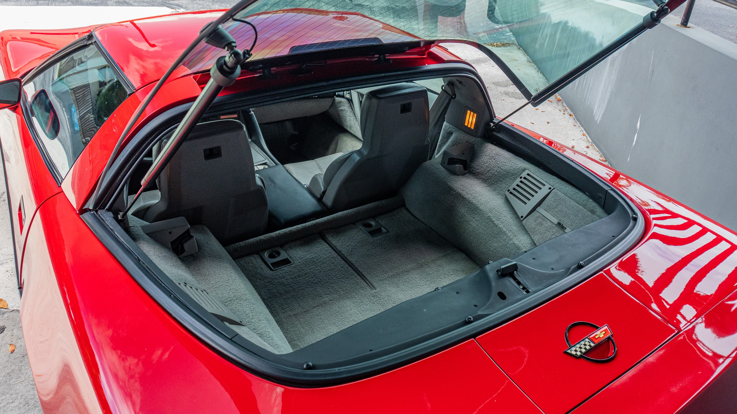 1990 Chevrolet Corvette ZR-1 28k Miles – $8000 in recent maintenance – Well Sorted -Extremely Clean Condition full