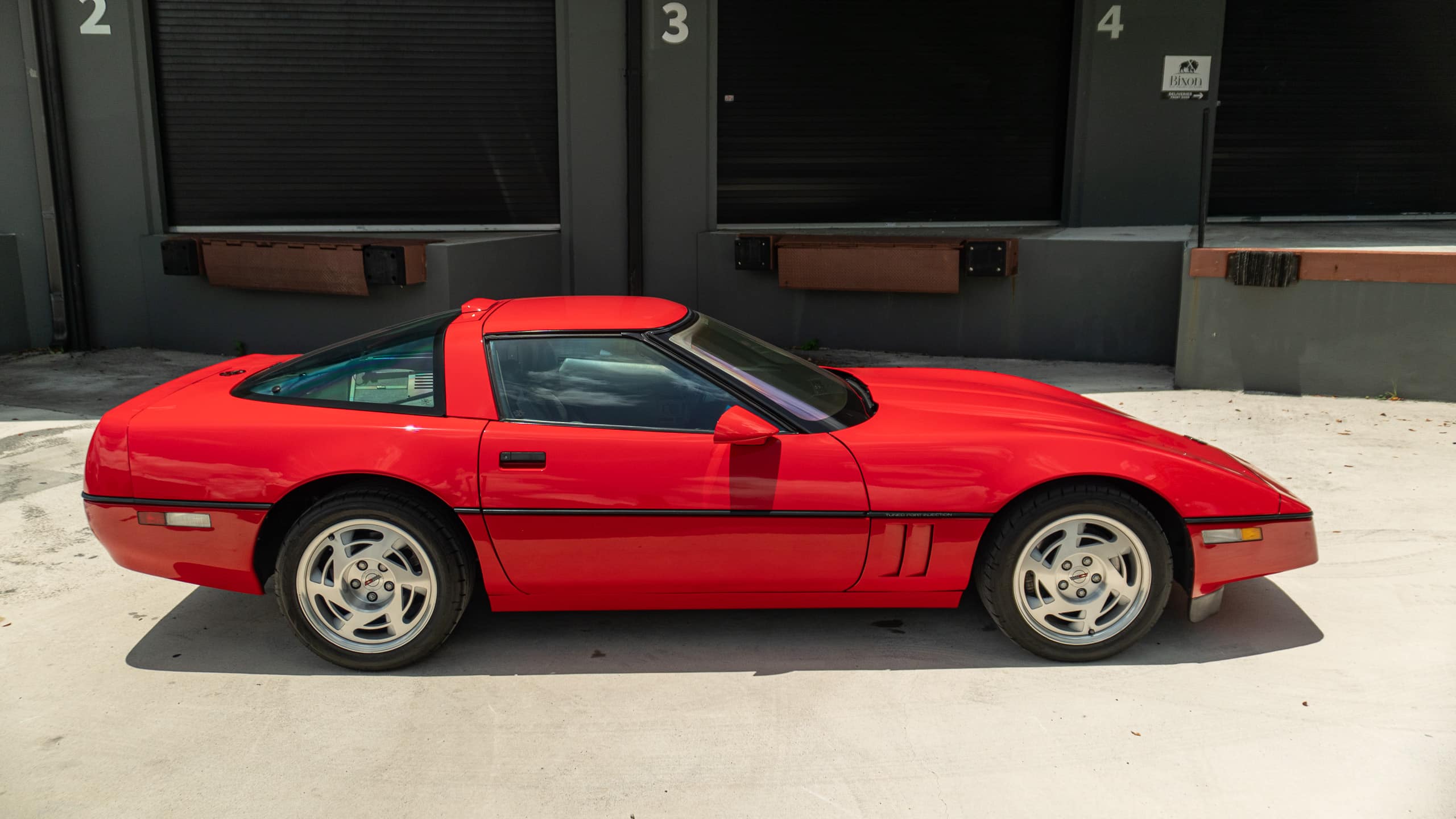 1990 Chevrolet Corvette ZR-1 28k Miles – $8000 in recent maintenance – Well Sorted -Extremely Clean Condition full