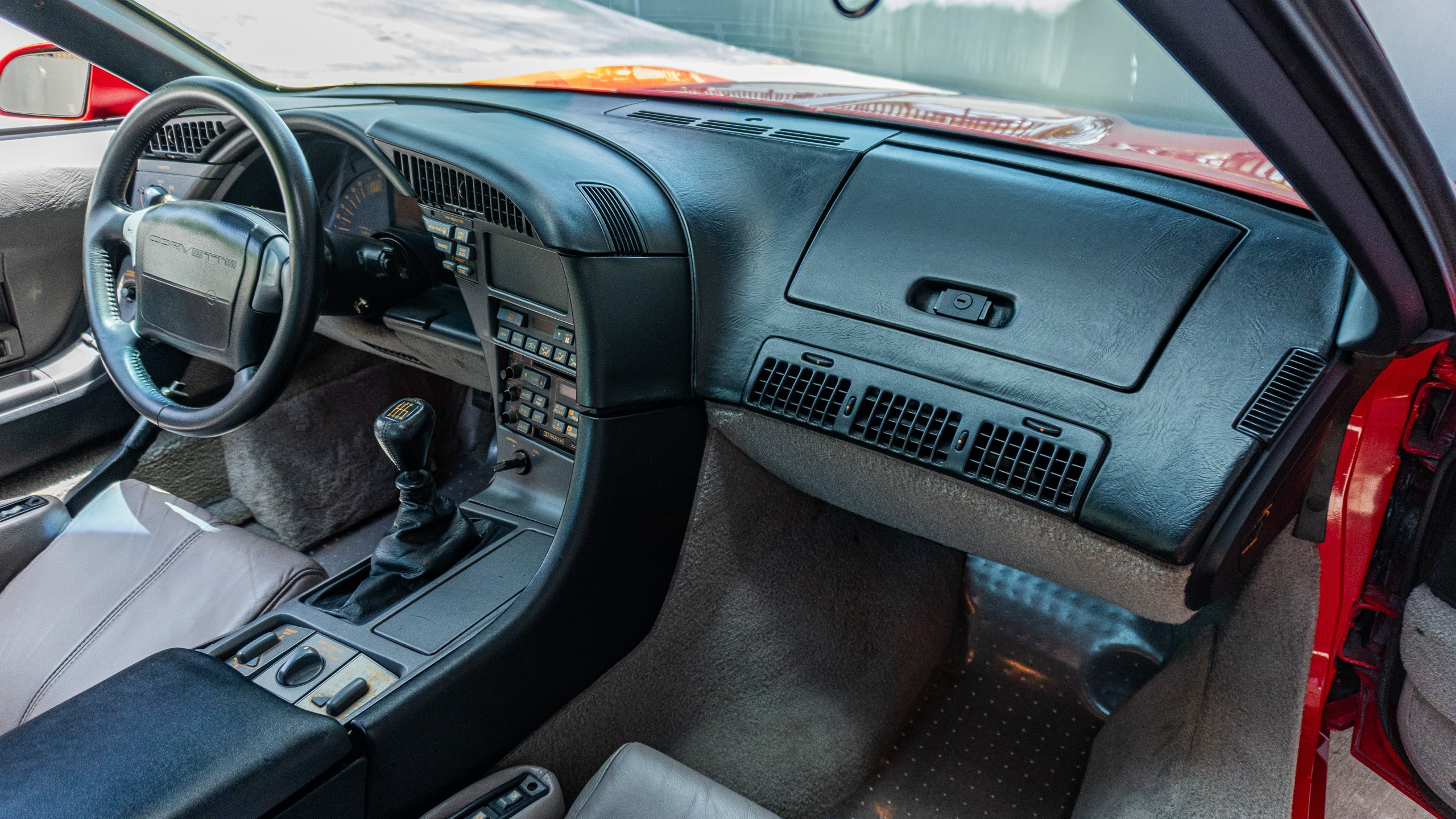 1990 Chevrolet Corvette ZR-1 28k Miles – $8000 in recent maintenance – Well Sorted -Extremely Clean Condition full