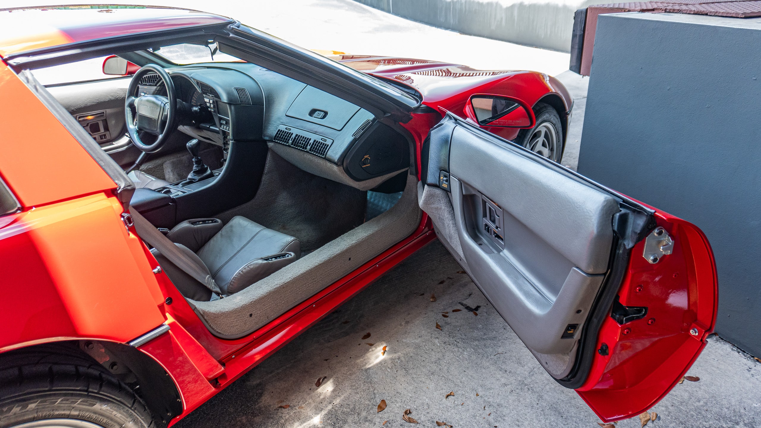 1990 Chevrolet Corvette ZR-1 28k Miles – $8000 in recent maintenance – Well Sorted -Extremely Clean Condition full