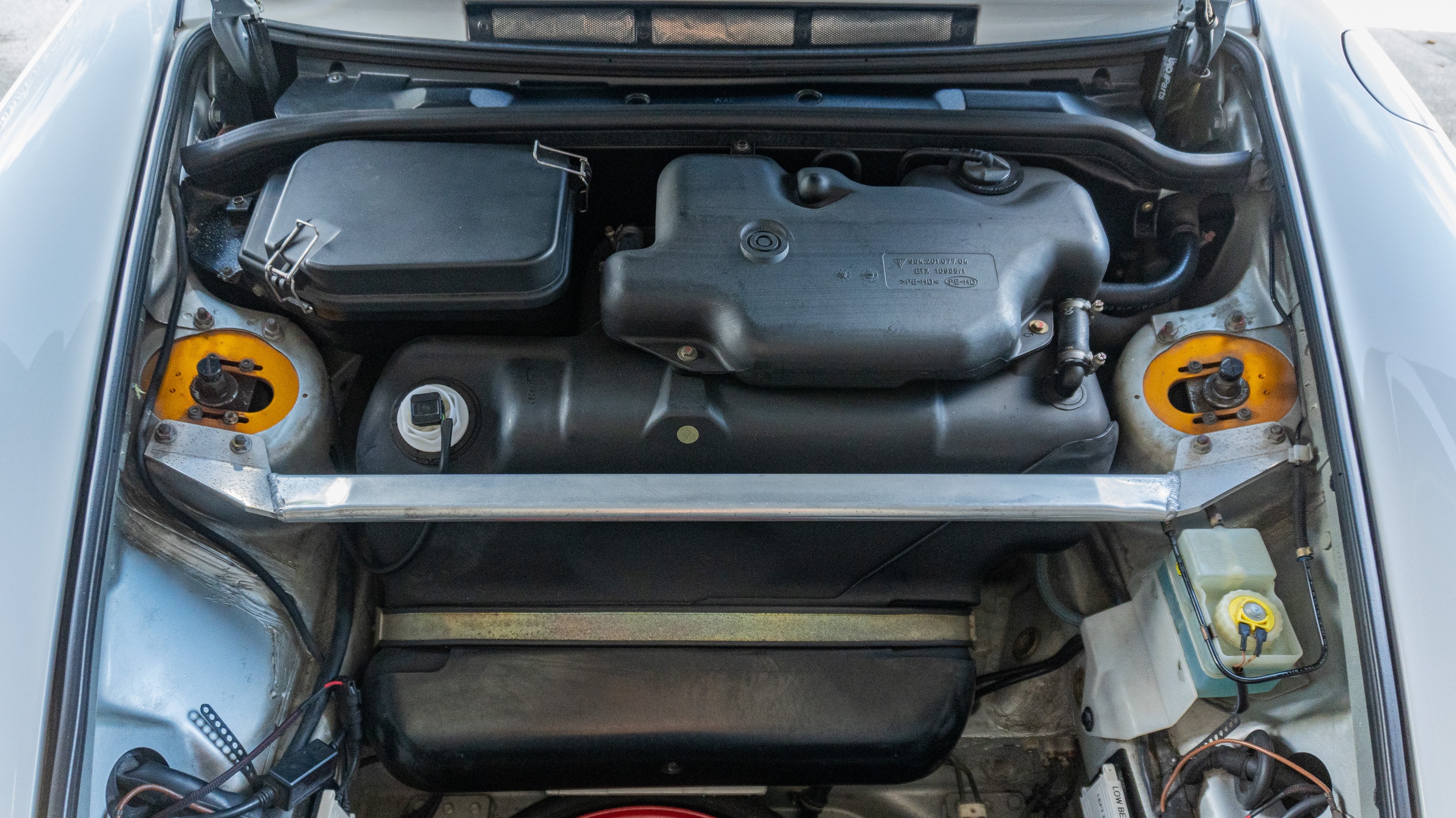 1995 Porsche 911 Euro 993 C2 67k Miles – 6 Speed Manual – TE37 – RS Bits full
