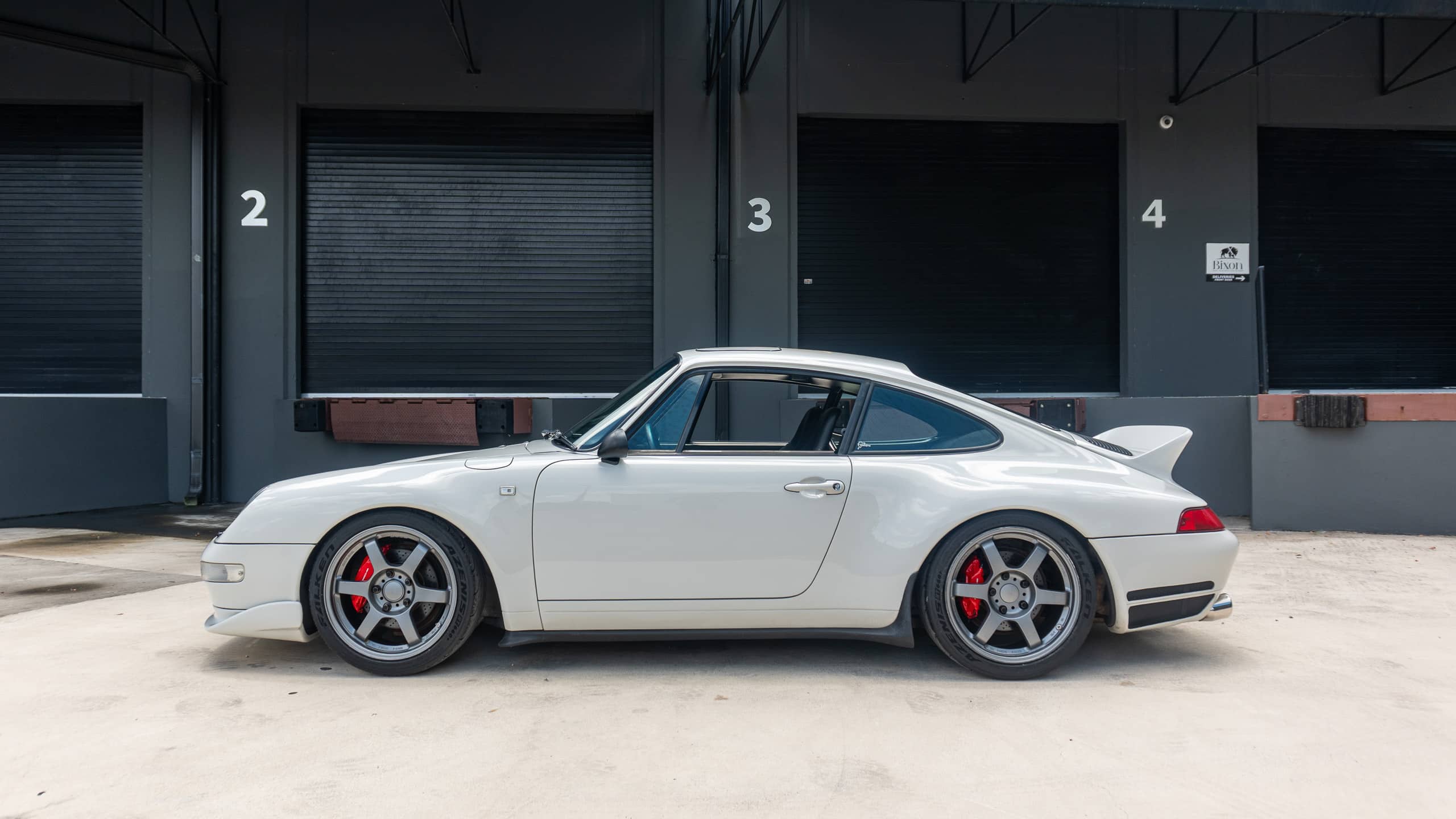 1995 Porsche 911 Euro 993 C2 67k Miles – 6 Speed Manual – TE37 – RS Bits full