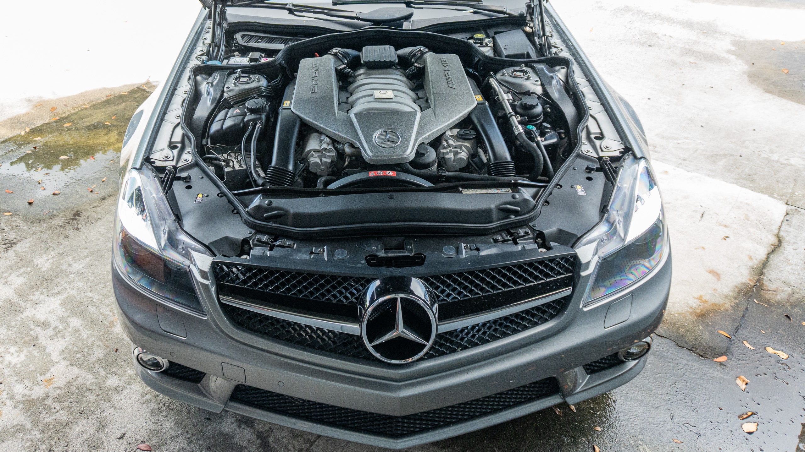 2009 Mercedes Benz SL 63 AMG R230 – P30 Perfomance Package – 19K Miles – Red Interior full