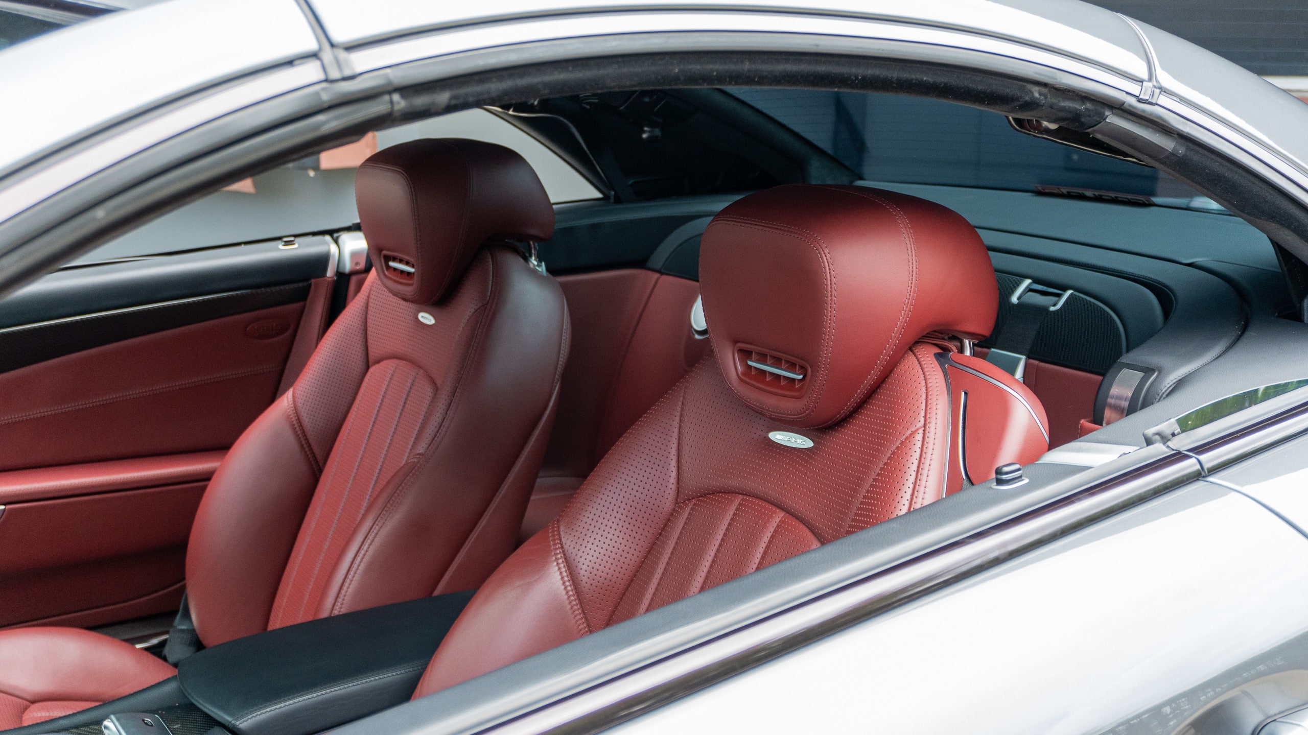 2009 Mercedes Benz SL 63 AMG R230 – P30 Perfomance Package – 19K Miles – Red Interior full