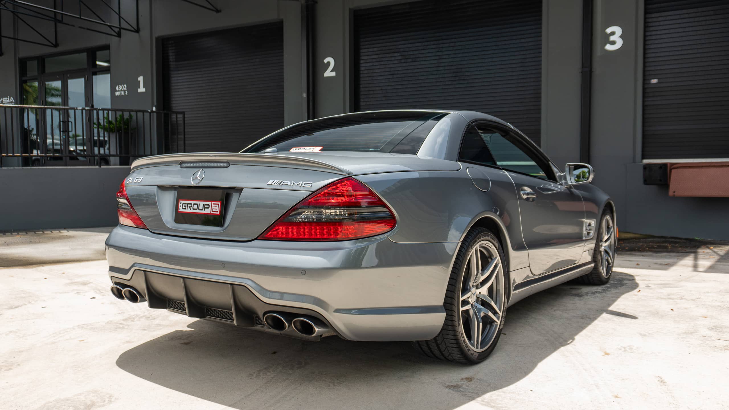 2009 Mercedes Benz SL 63 AMG R230 – P30 Perfomance Package – 19K Miles – Red Interior full