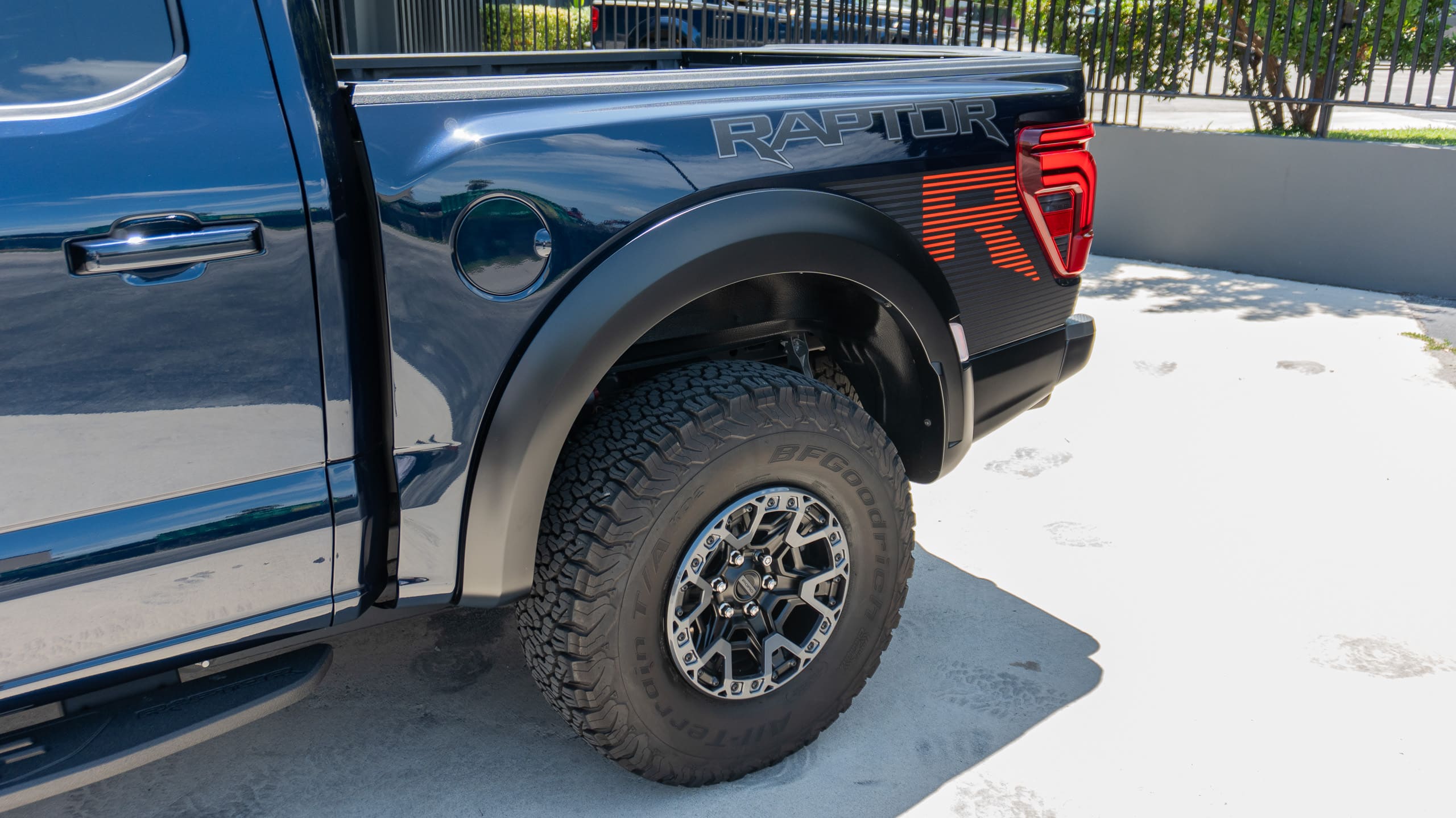 2024 Ford F-150 RAPTOR R -1 Owner – 7k Miles – Like new condition – Factory Warranty full