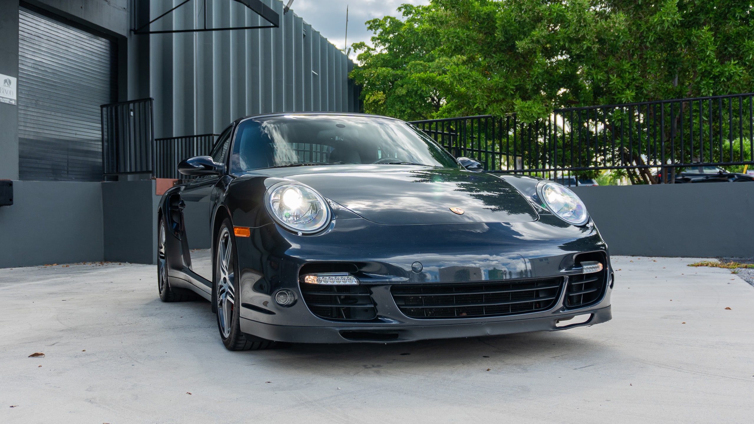 2009 Porsche 911 Turbo 997. 1.5 – Cabriolet – 50k Miles – Atlas Gray Metallic full