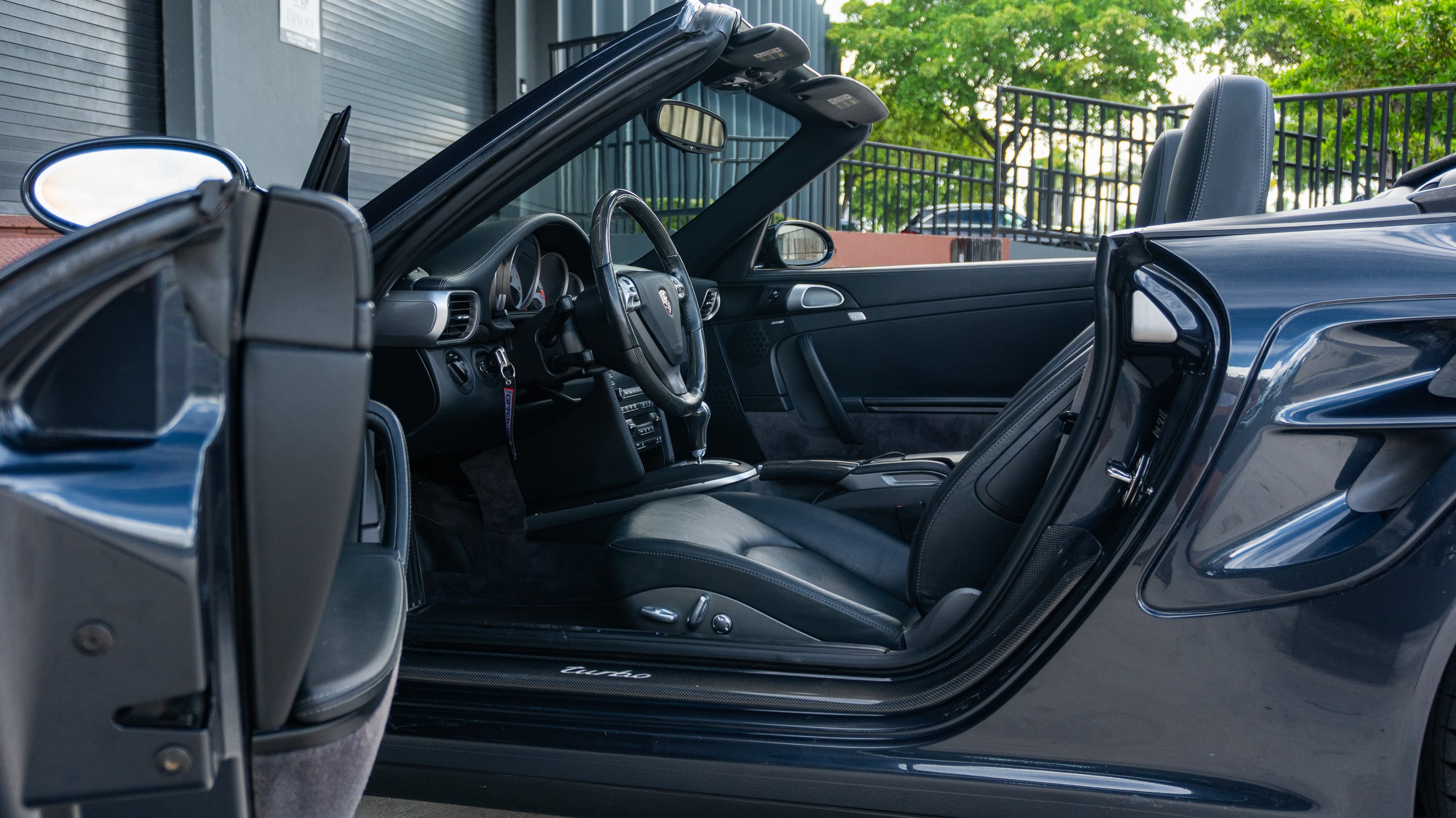 2009 Porsche 911 Turbo 997. 1.5 – Cabriolet – 50k Miles – Atlas Gray Metallic full