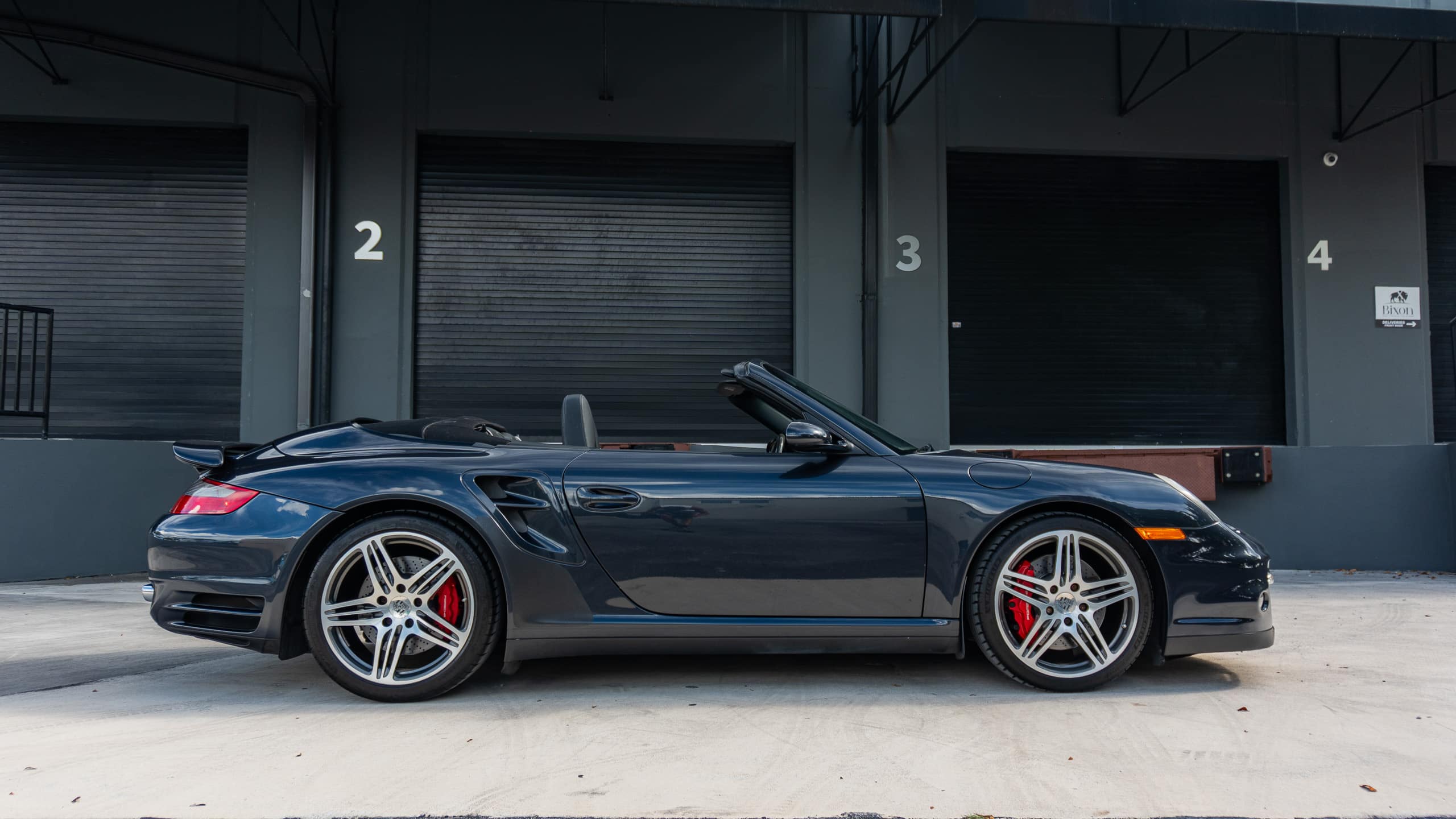 2009 Porsche 911 Turbo 997. 1.5 – Cabriolet – 50k Miles – Atlas Gray Metallic full