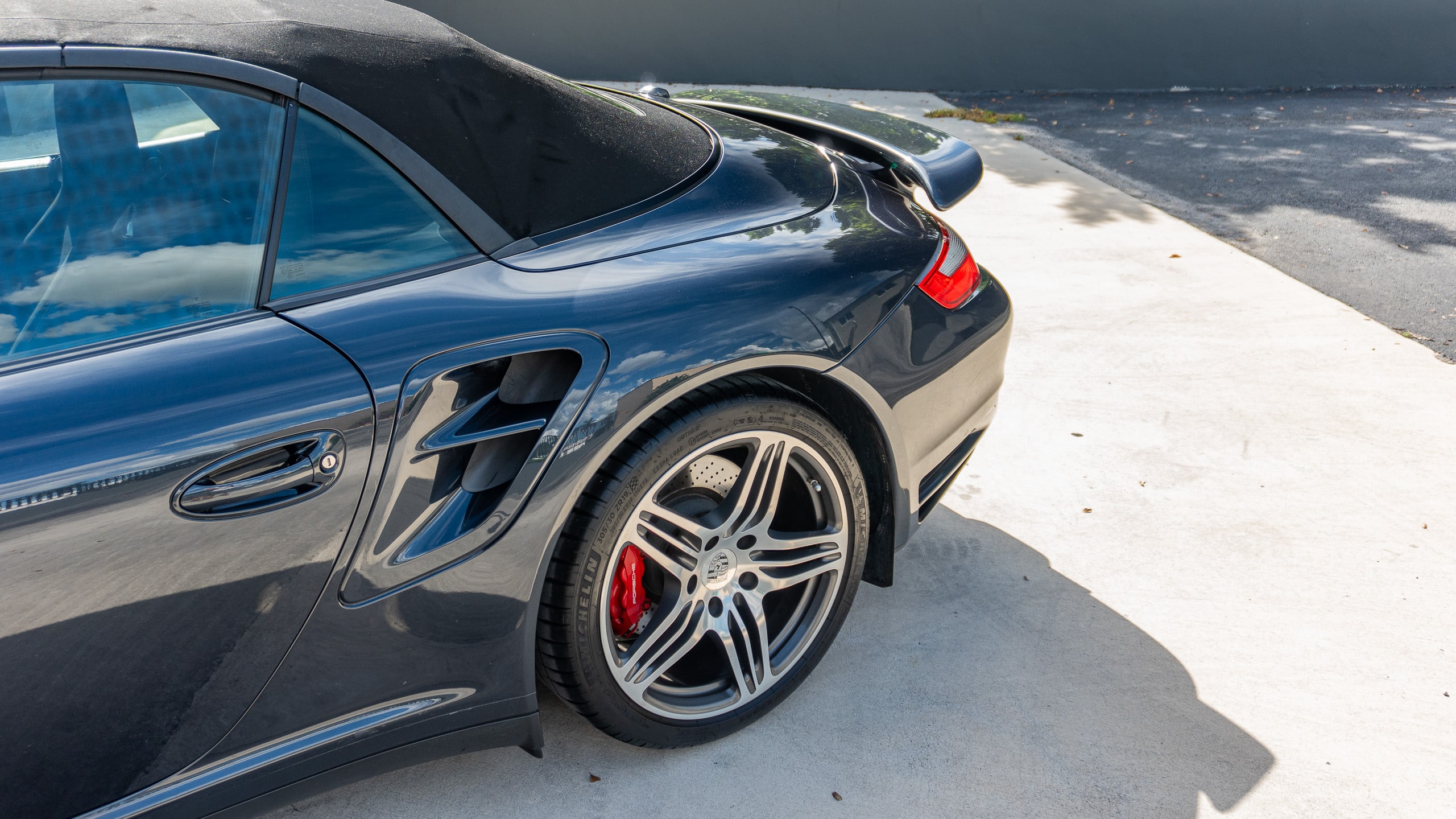 2009 Porsche 911 Turbo 997. 1.5 – Cabriolet – 50k Miles – Atlas Gray Metallic full