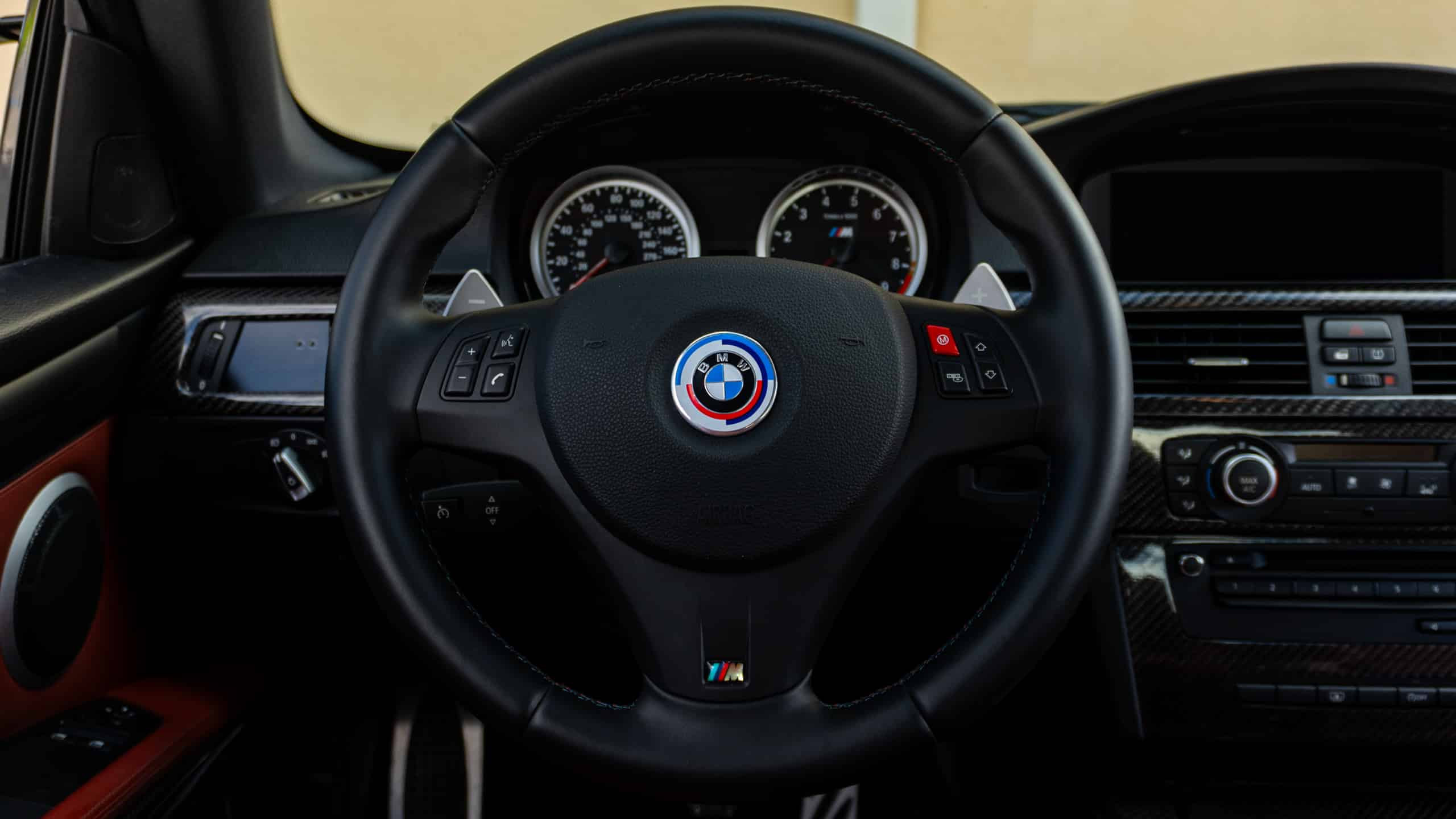 2013 BMW M3 – ONE OWNER – COMPETITION PACKAGE – MINERAL WHITE – DCT full