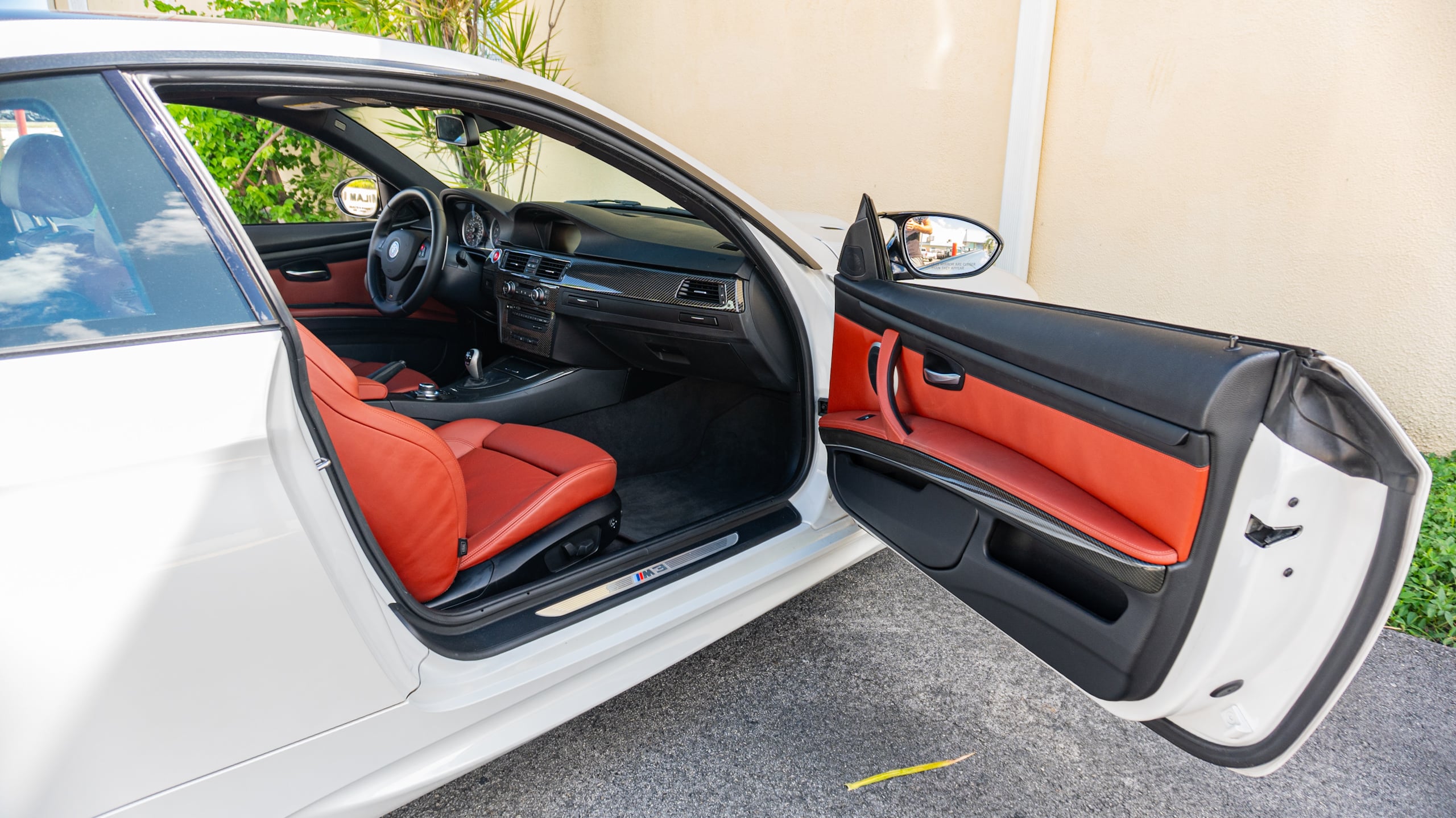 2013 BMW M3 – ONE OWNER – COMPETITION PACKAGE – MINERAL WHITE – DCT full