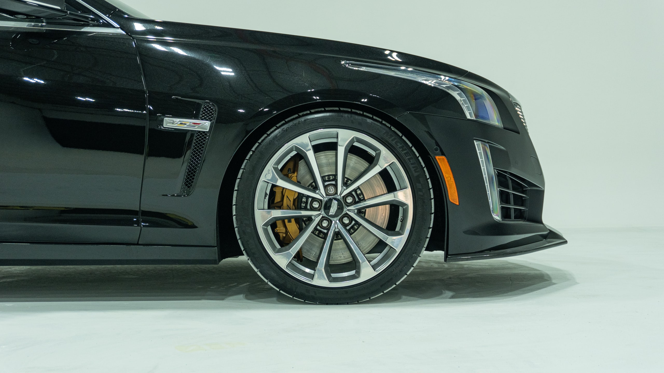 2016 Cadillac CTSV Only 5k Miles -Mint condition  – Factory Recaros – SUPERCHARGED V8 640 HP full