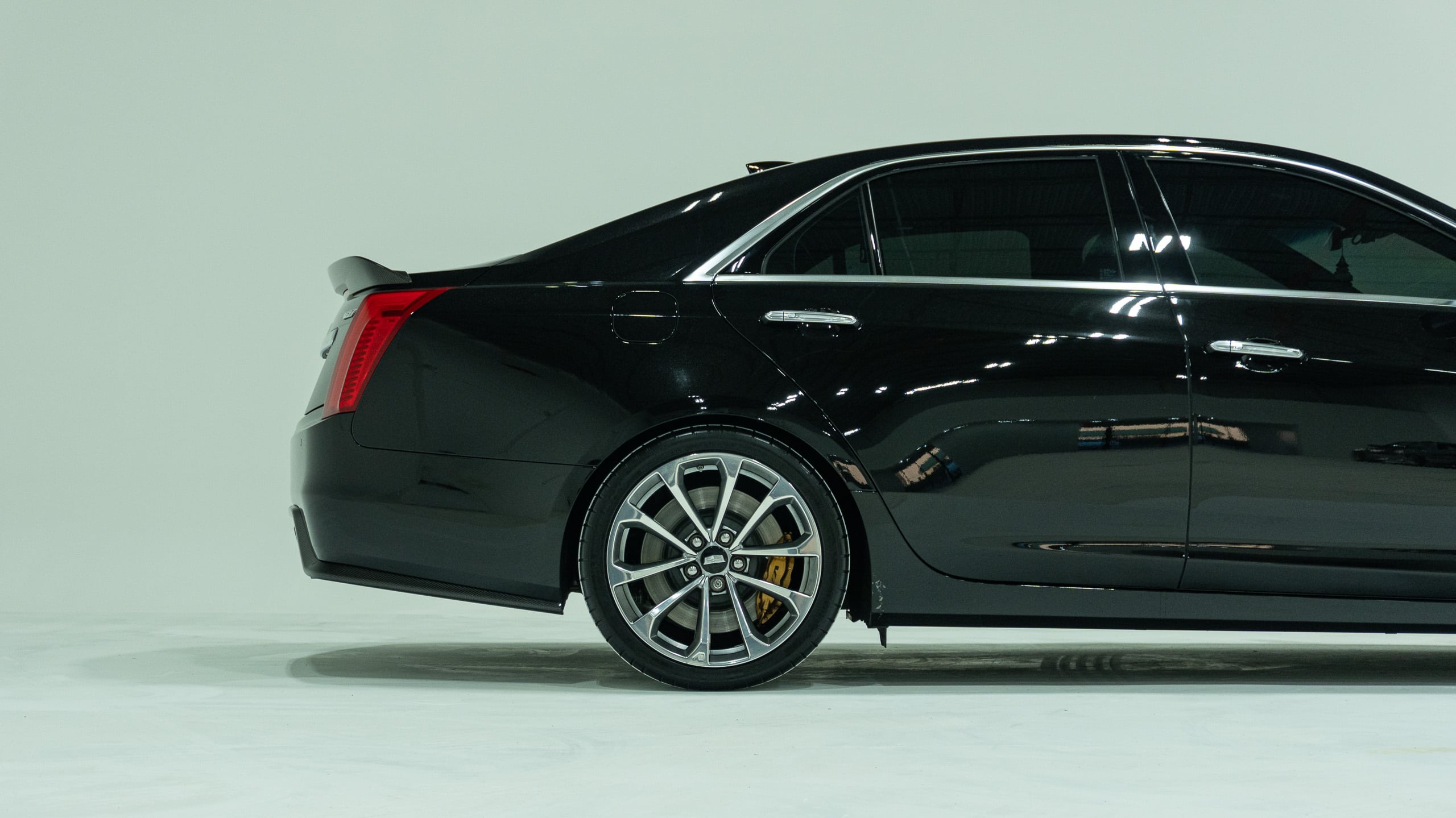 2016 Cadillac CTSV Only 5k Miles -Mint condition  – Factory Recaros – SUPERCHARGED V8 640 HP full