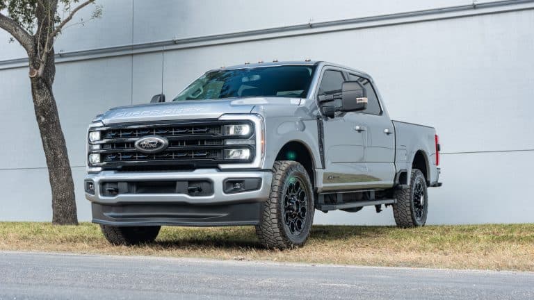 2024 Ford F250 XLT SRW 4×4 Crew Cab 