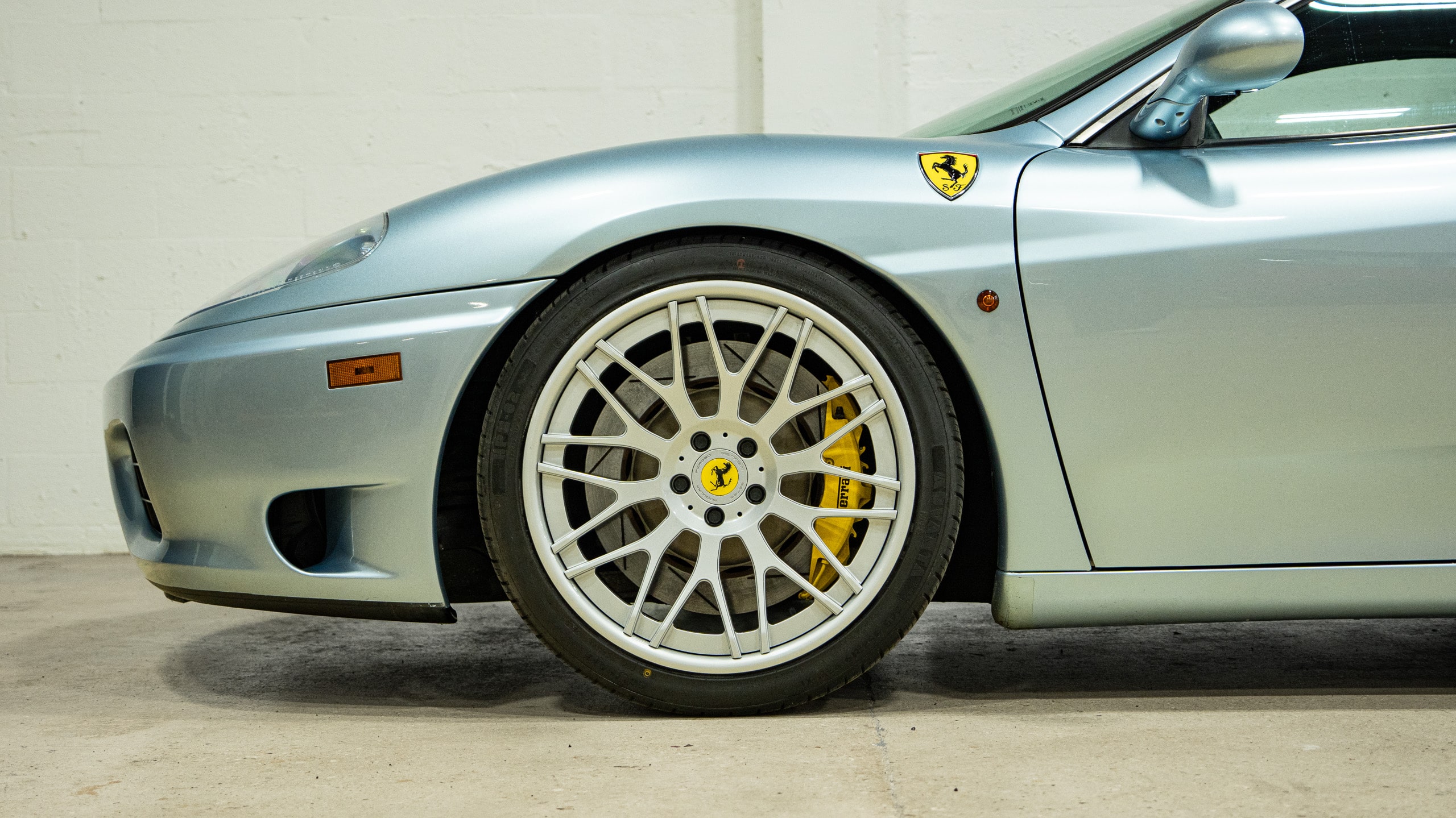 2001 Ferrari 360 SPIDER Grigio / Nero- Daytona Seats- Moton Coilovers- Brembo GT Brakes – Forged Wheels full