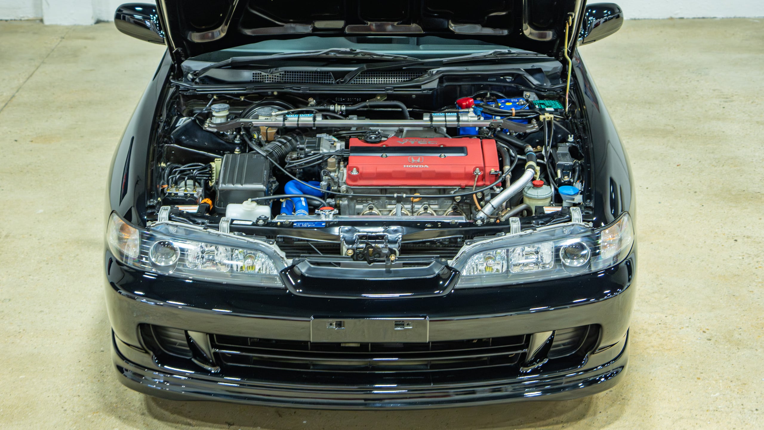 1998 Honda Integra Type R – DC2 – JDM – Only 23k Kilometers – Original Paint – Time Capsule full