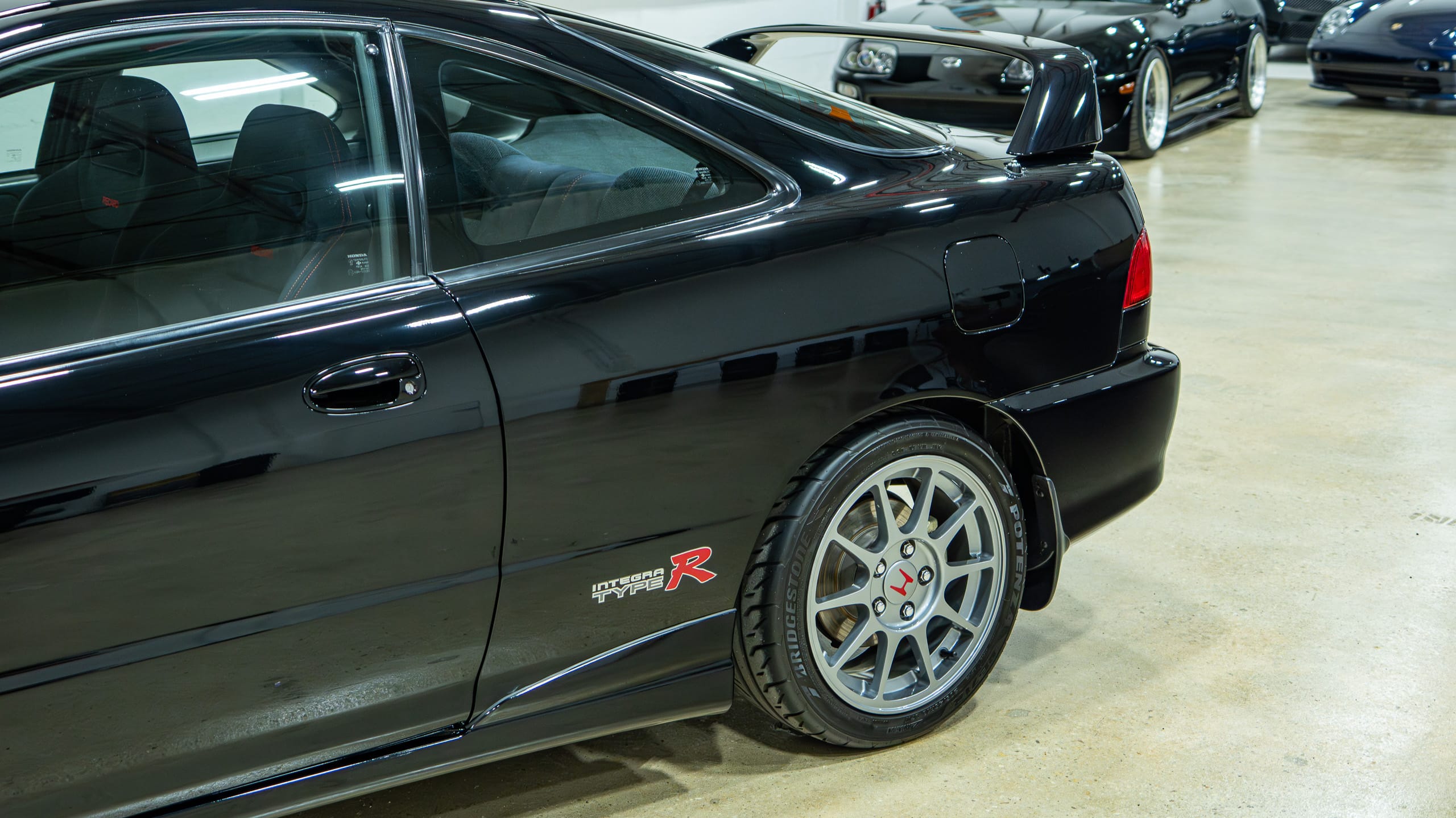 1998 Honda Integra Type R – DC2 – JDM – Only 23k Kilometers – Original Paint – Time Capsule full