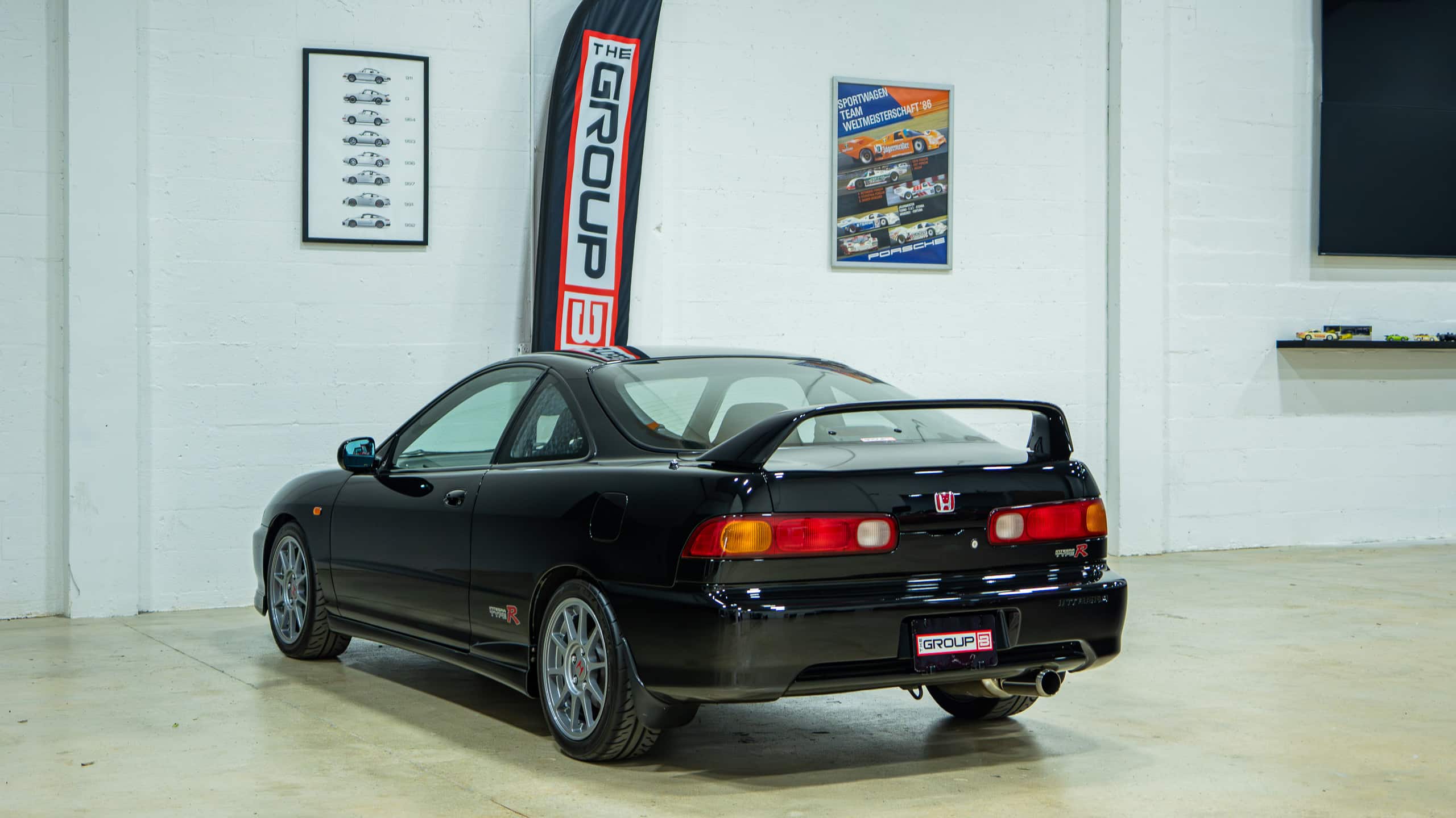 1998 Honda Integra Type R – DC2 – JDM – Only 23k Kilometers – Original Paint – Time Capsule full