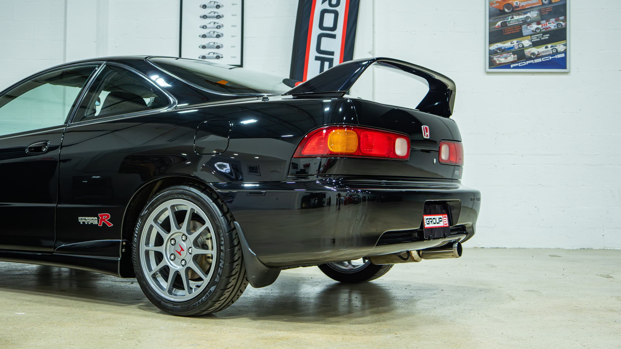 1998 Honda Integra Type R – DC2 – JDM – Only 23k Kilometers – Original Paint – Time Capsule full