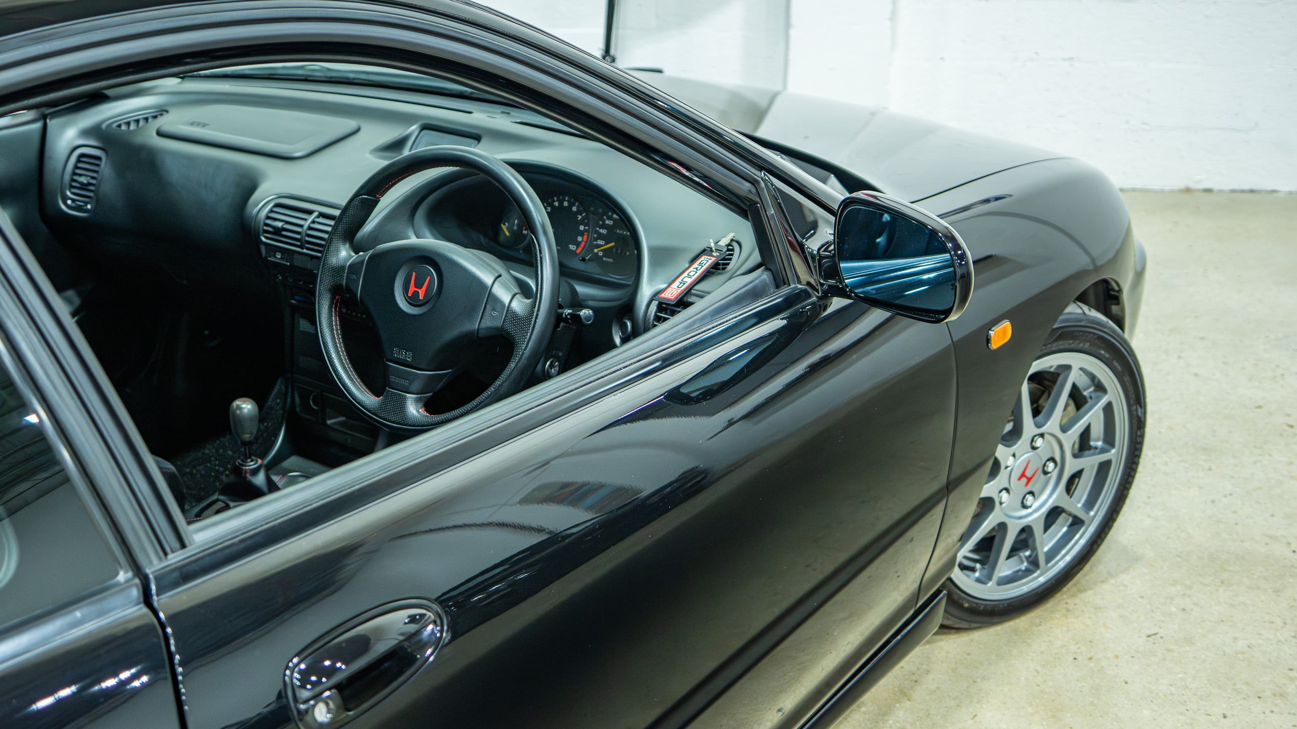 1998 Honda Integra Type R – DC2 – JDM – Only 23k Kilometers – Original Paint – Time Capsule full