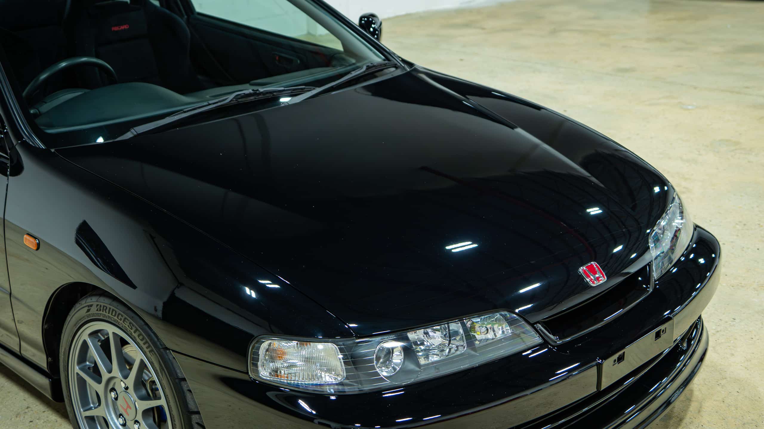 1998 Honda Integra Type R – DC2 – JDM – Only 23k Kilometers – Original Paint – Time Capsule full