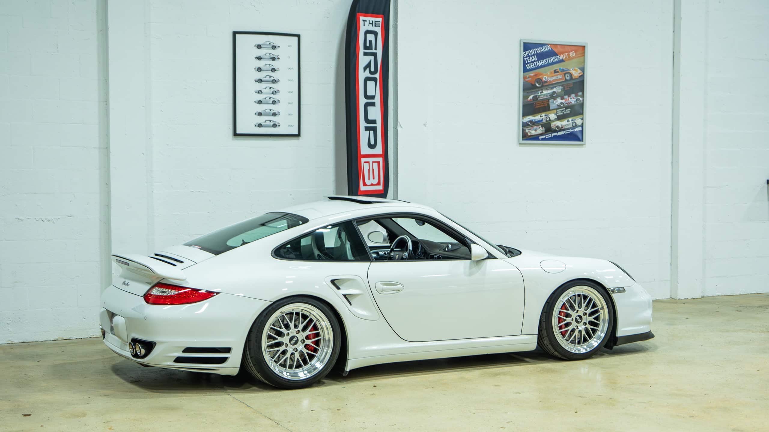 2008 Porsche 997.1 Turbo – 6 Speed Manual – 41k Miles – White/Cocoa Sport Seats – 750 Horsepower full