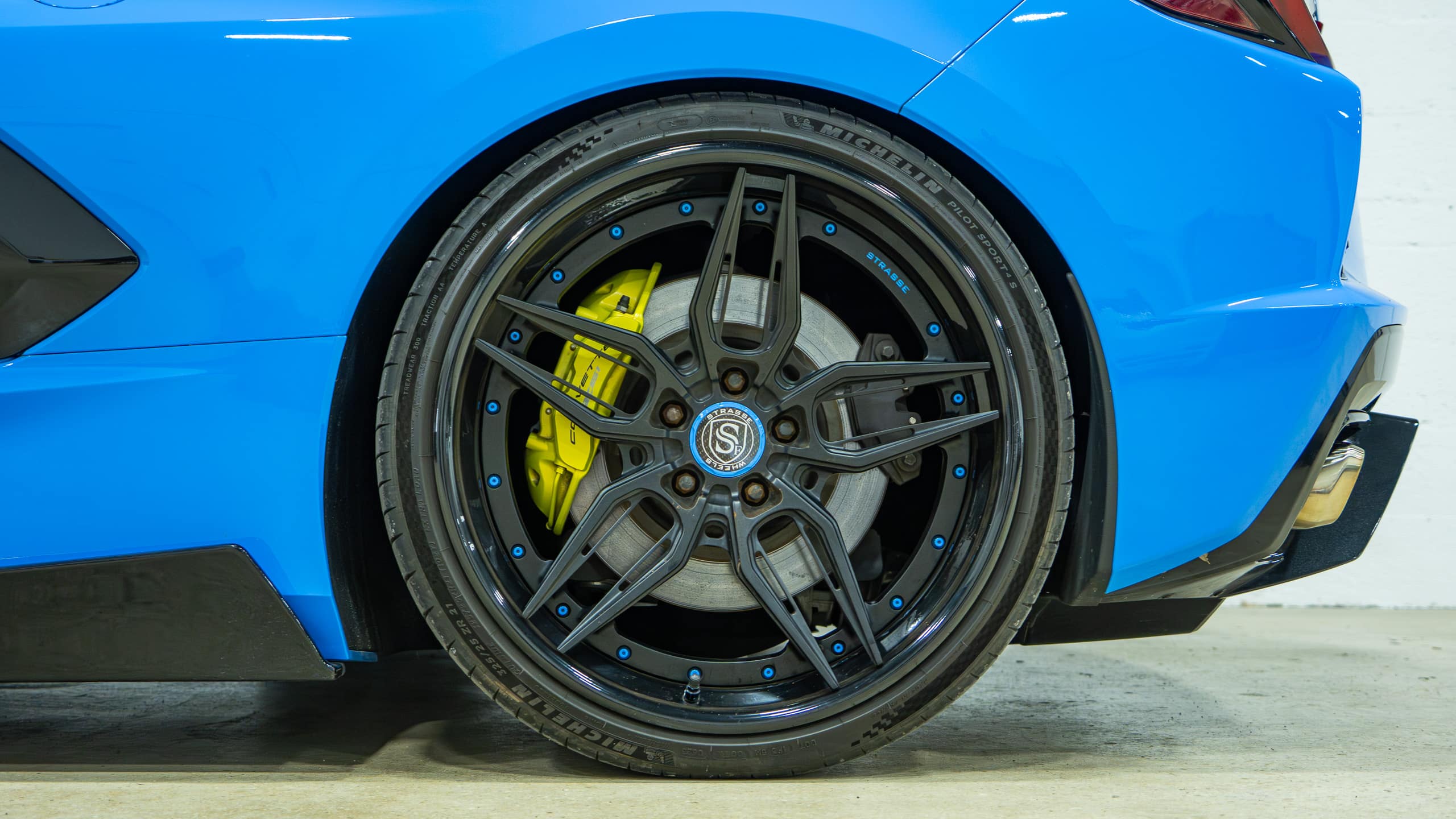 2023 Chevrolet Corvette STINGRAY Convertible 3LT Z51 -1 Owner – 8K Miles – Custom Forged Wheels – Aero upgrade – Rare Blue/Blue full