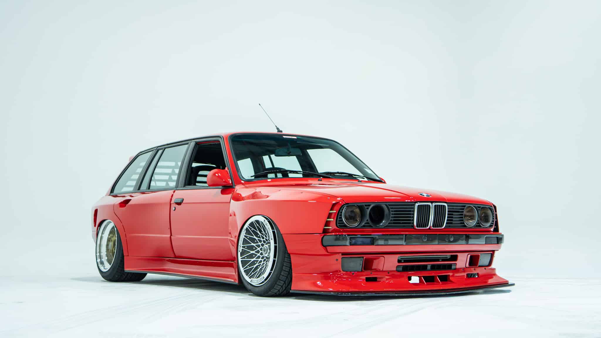 1989 BMW 325i Widebody Wagon 1 of 2 LTO Widebody – Magnesium BBS Wheels – Airlift Suspension – SHOW CAR full