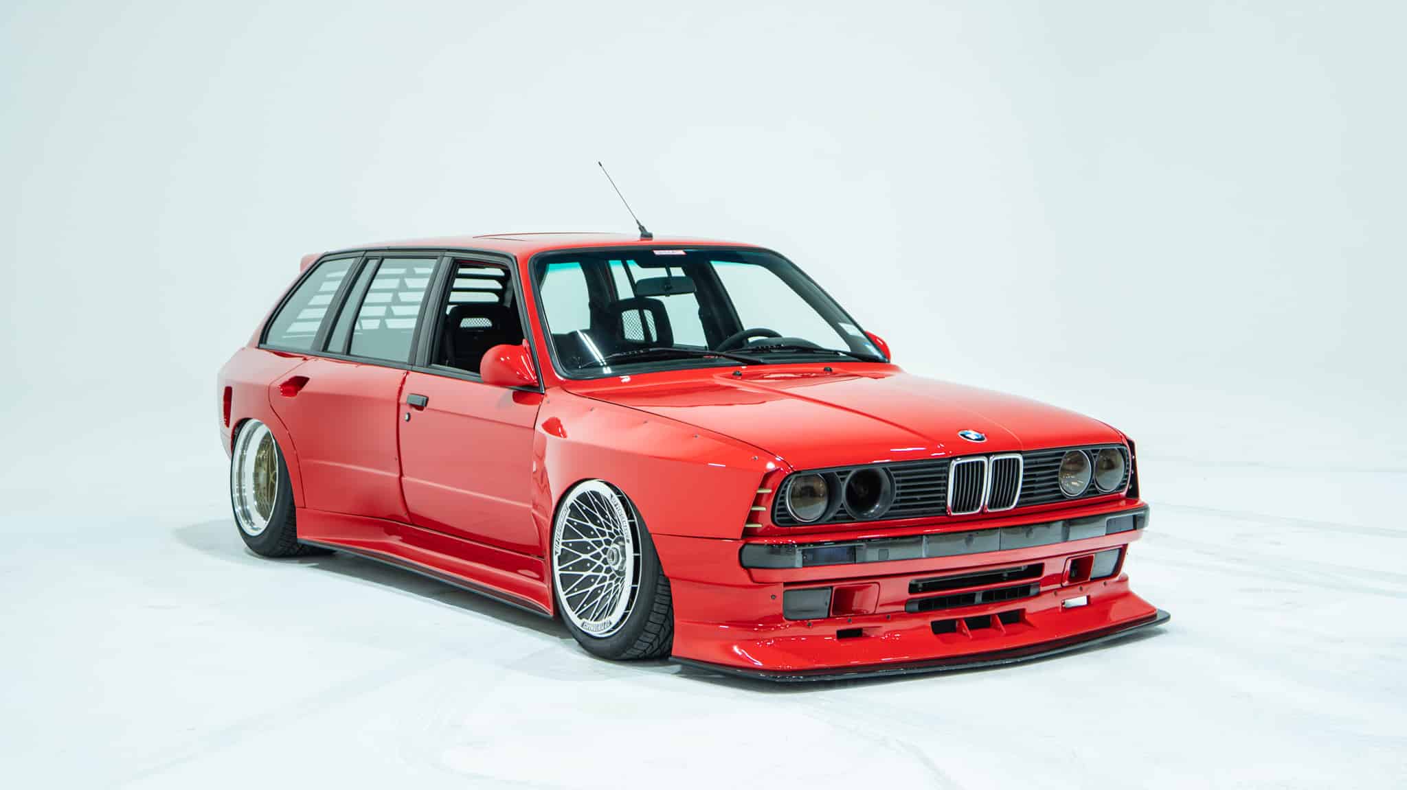 1989 BMW 325i Widebody Wagon 1 of 2 LTO Widebody – Magnesium BBS Wheels – Airlift Suspension – SHOW CAR full