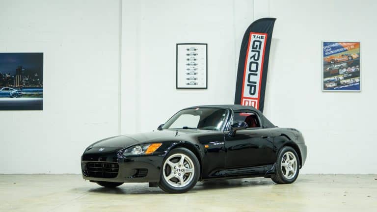 2001 Honda S2000 AP1 Only 68k Miles – 6 Speed Manual – Red Interior – All stock – Well Maintained