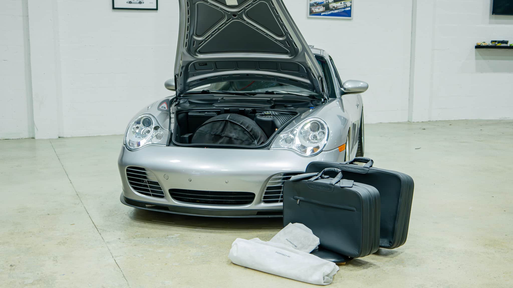 2004 Porsche 911 40th Anniversary 996.2 1 of 1963 Made – Only 28k Miles – 6 Speed Manual – Enthusiast Owned full
