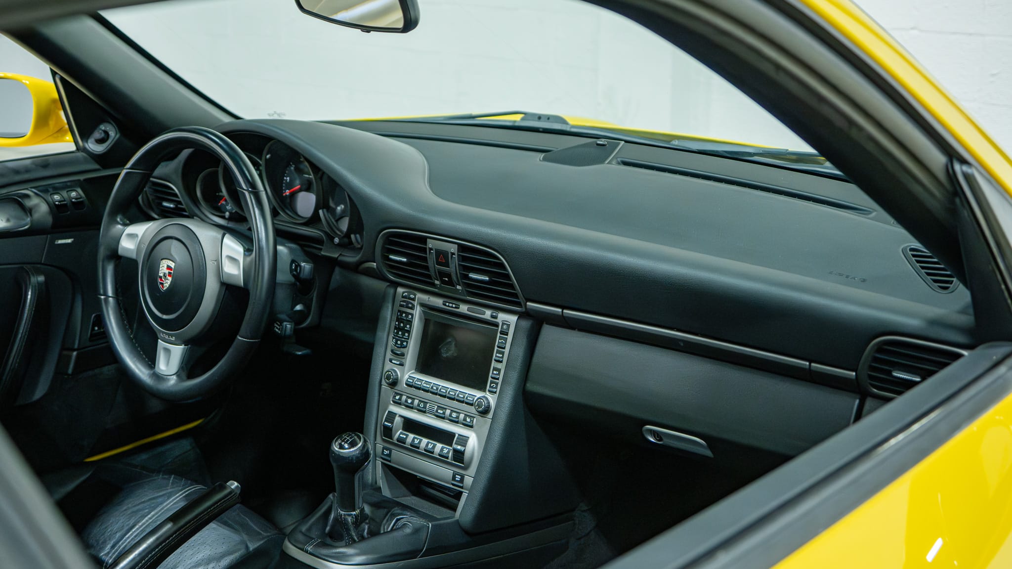2005 Porsche 911 Carrera 997.1 Speed Yellow 105k Miles – 6 Speed Manual – Techart Exhaust – Yellow Belts full