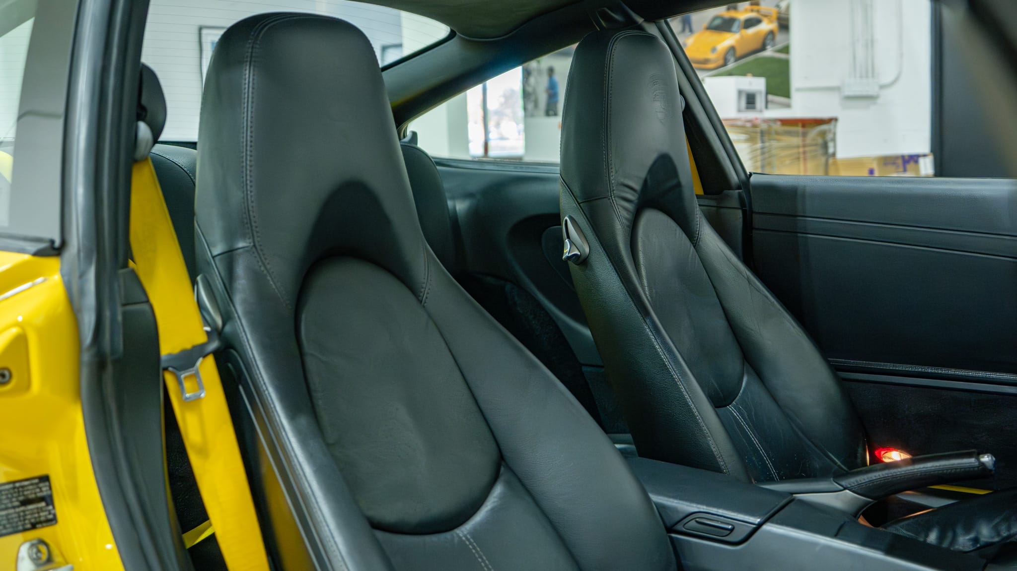 2005 Porsche 911 Carrera 997.1 Speed Yellow 105k Miles – 6 Speed Manual – Techart Exhaust – Yellow Belts full