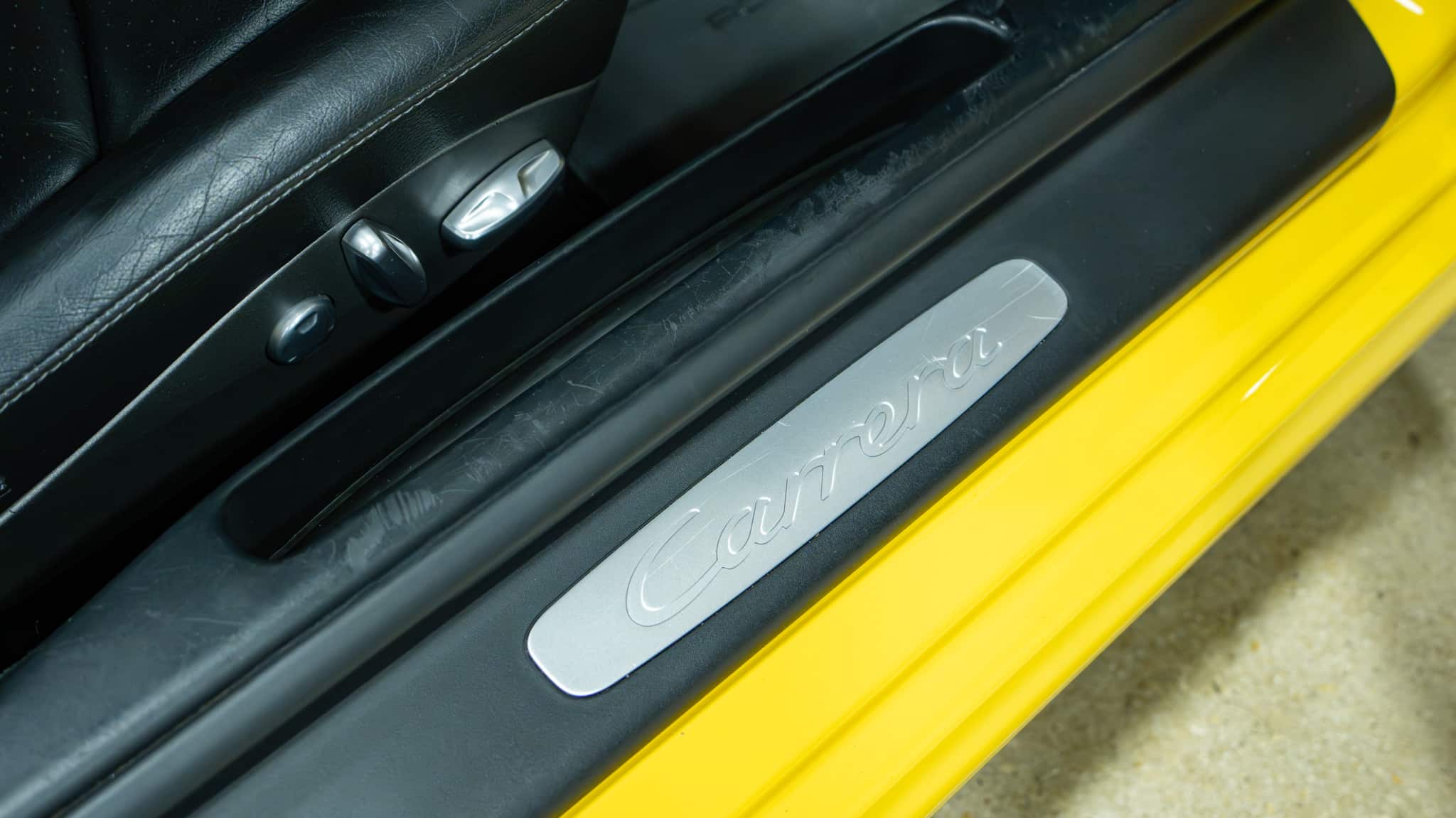 2005 Porsche 911 Carrera 997.1 Speed Yellow 105k Miles – 6 Speed Manual – Techart Exhaust – Yellow Belts full