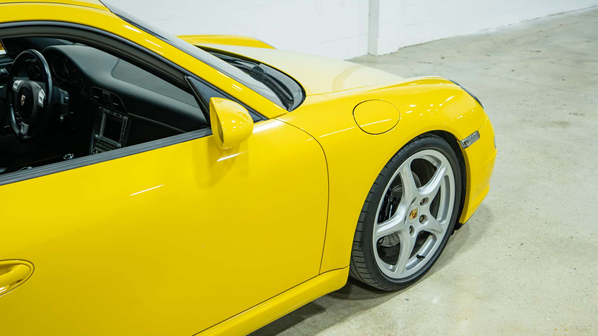 2005 Porsche 911 Carrera 997.1 Speed Yellow 105k Miles – 6 Speed Manual – Techart Exhaust – Yellow Belts full