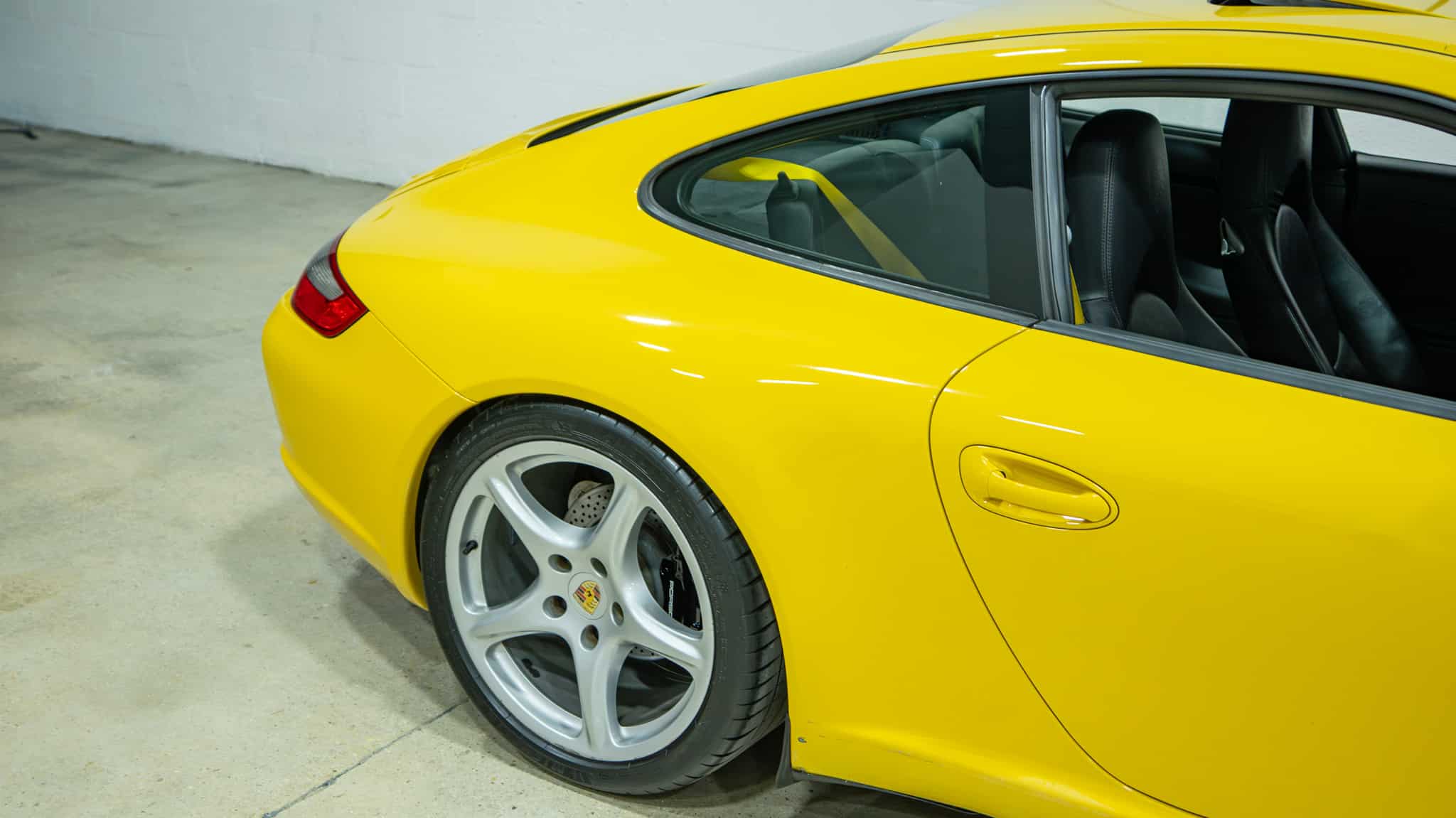 2005 Porsche 911 Carrera 997.1 Speed Yellow 105k Miles – 6 Speed Manual – Techart Exhaust – Yellow Belts full