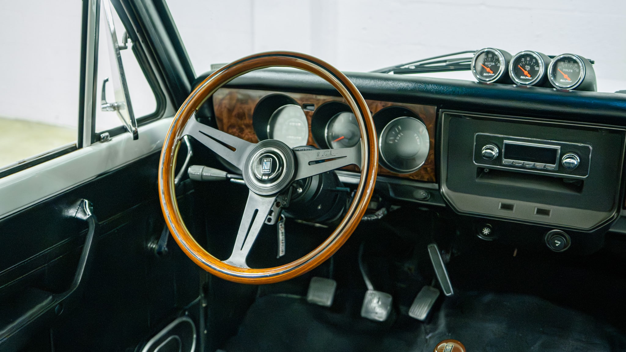 1977 Mazda REPU 20B (3 ROTOR) – Bridgeport – Haltech – ITB Side Draft – Aerospace Suspension/Brakes full