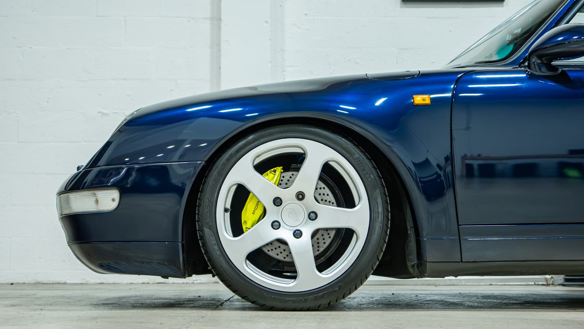 1995 Porsche 911 993 Carrera 4 Midnight Blue – 6 Speed Manual – Bilstein Coilovers full